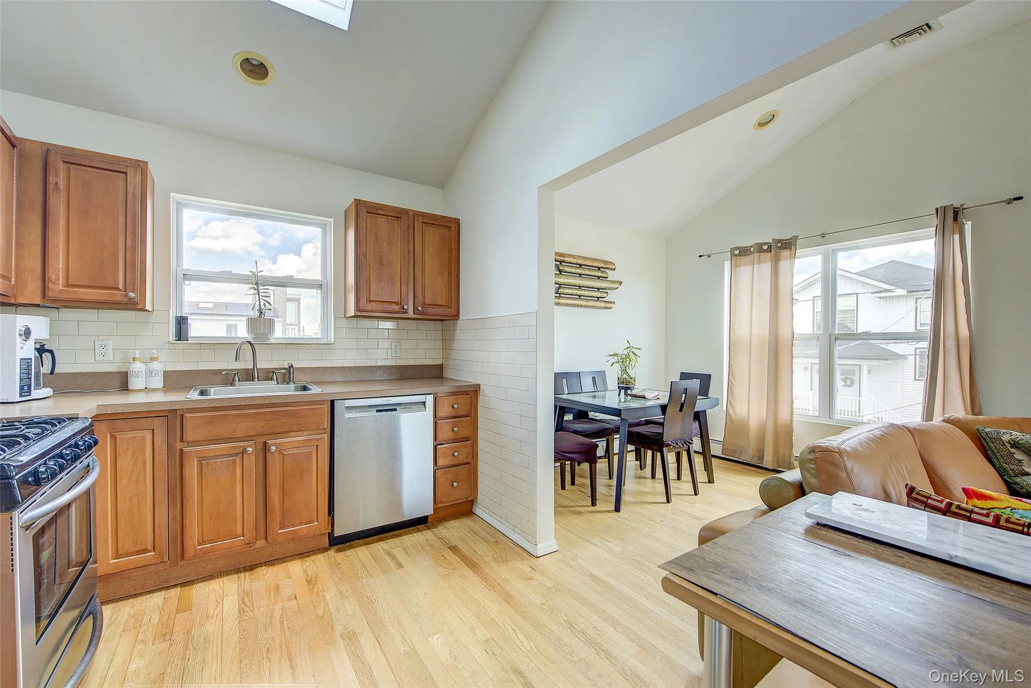 913 Arctic Street, Babylon, NY, 4 Bedrooms Bedrooms, 10 Rooms Rooms,2 BathroomsBathrooms,Residential,For Rent,Arctic,0,1008168 913 Arctic Street, Babylon, NY, 4 Bedrooms Bedrooms, 10 Rooms Rooms,2 BathroomsBathrooms,Residential,For Rent,Arctic,0,1008168
