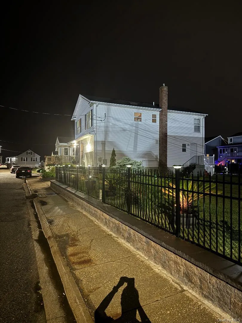 913 Arctic Street, Babylon, NY, 4 Bedrooms Bedrooms, 10 Rooms Rooms,2 BathroomsBathrooms,Residential,For Rent,Arctic,0,1008168 913 Arctic Street, Babylon, NY, 4 Bedrooms Bedrooms, 10 Rooms Rooms,2 BathroomsBathrooms,Residential,For Rent,Arctic,0,1008168