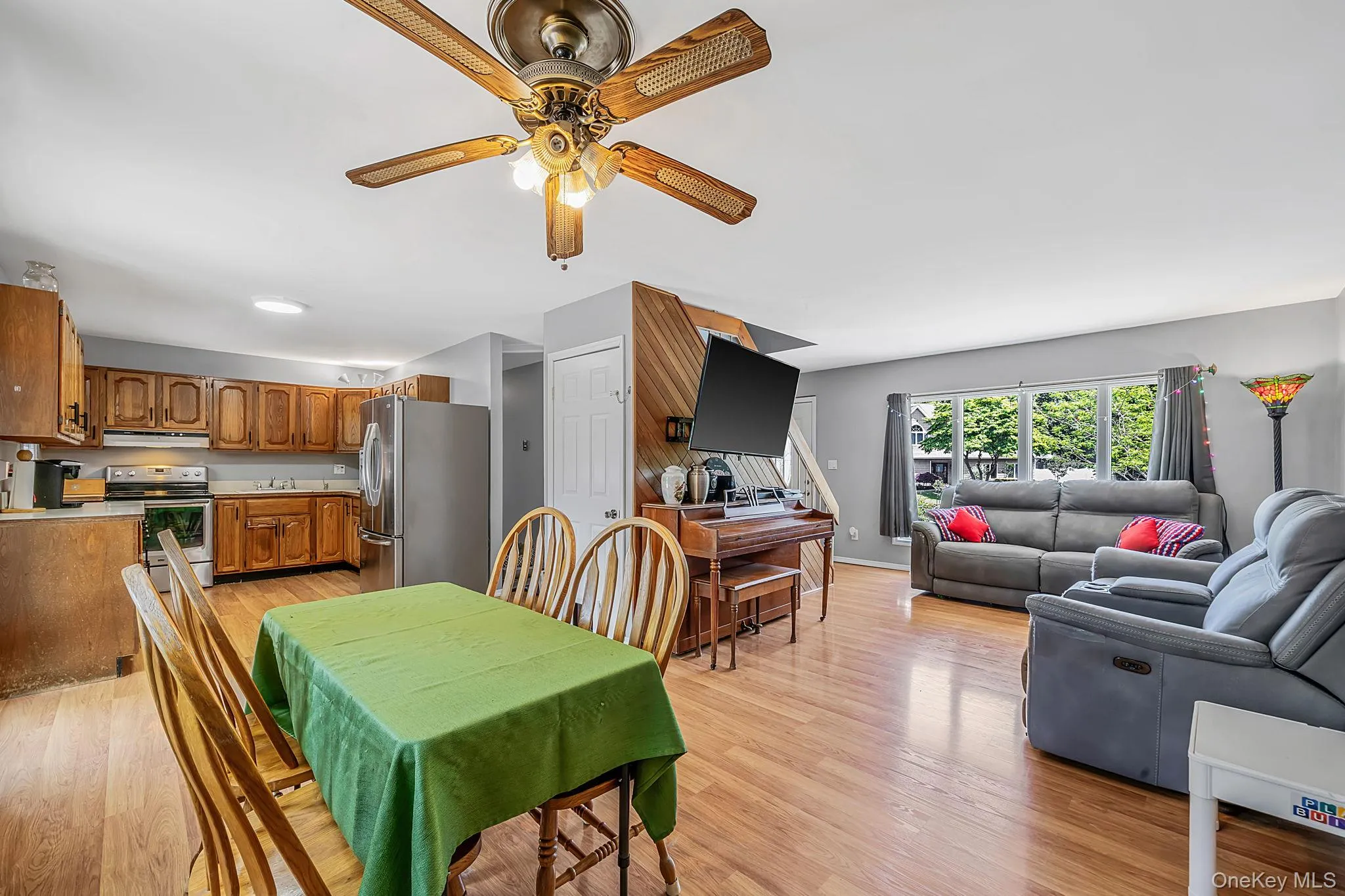 3 Jamar Drive, Brookhaven, NY, 5 Bedrooms Bedrooms, 8 Rooms Rooms,2 BathroomsBathrooms,Residential,For Rent,Jamar,0,1008169 3 Jamar Drive, Brookhaven, NY, 5 Bedrooms Bedrooms, 8 Rooms Rooms,2 BathroomsBathrooms,Residential,For Rent,Jamar,0,1008169