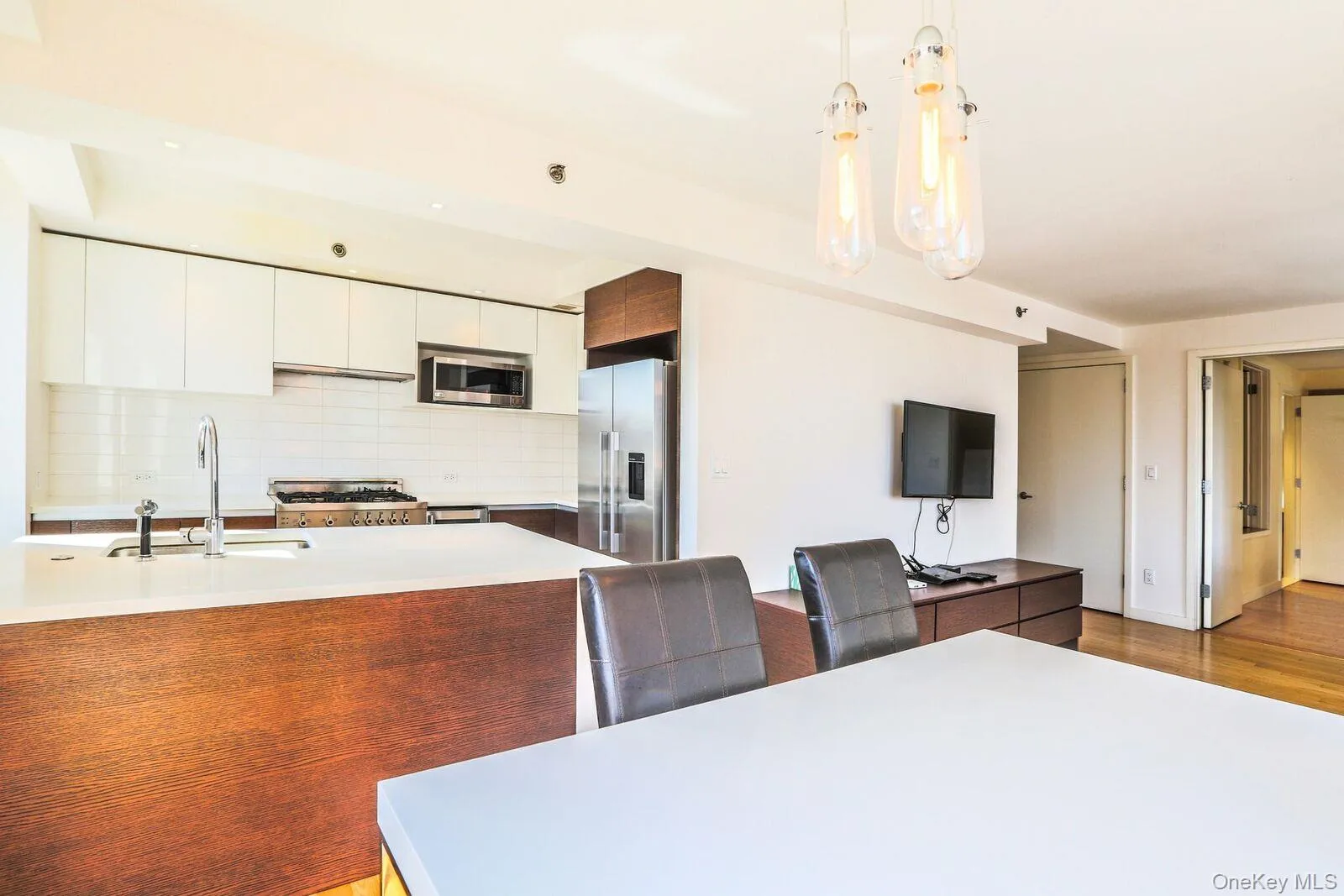39-16 Prince Street, New York, NY, 2 Bedrooms Bedrooms, 7 Rooms Rooms,2 BathroomsBathrooms,Residential Lease,For Rent,Prince,0,1008173 39-16 Prince Street, New York, NY, 2 Bedrooms Bedrooms, 7 Rooms Rooms,2 BathroomsBathrooms,Residential Lease,For Rent,Prince,0,1008173