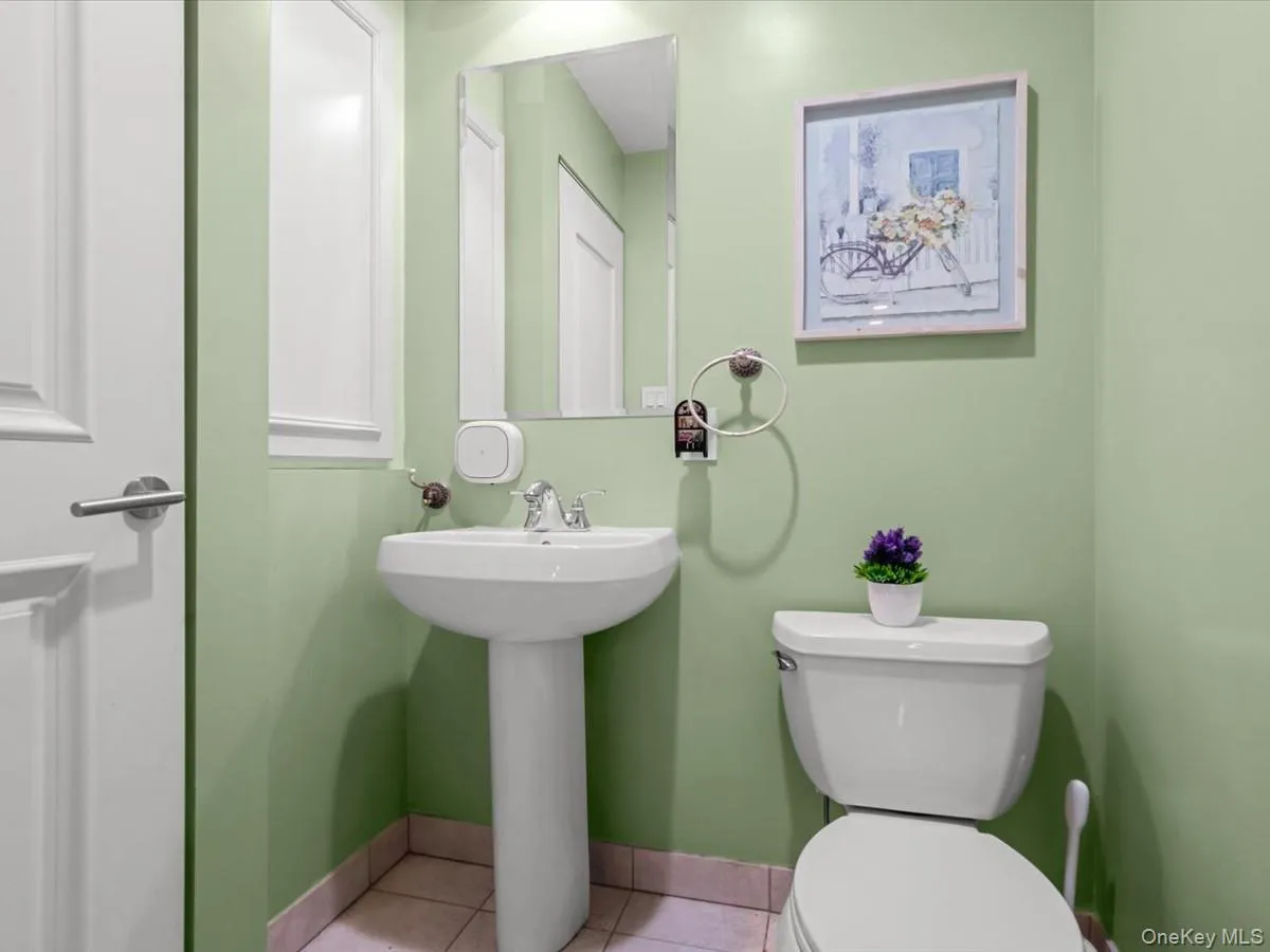 2519 35th Street, New York, NY, 1 Bedroom Bedrooms, 4 Rooms Rooms,1 BathroomBathrooms,Residential,For Rent,35th,0,1008174 2519 35th Street, New York, NY, 1 Bedroom Bedrooms, 4 Rooms Rooms,1 BathroomBathrooms,Residential,For Rent,35th,0,1008174