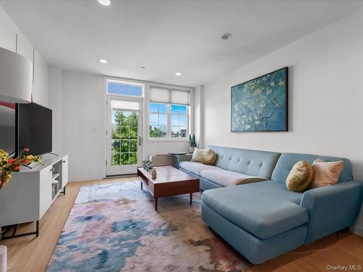 2519 35th Street, New York, NY, 1 Bedroom Bedrooms, 4 Rooms Rooms,1 BathroomBathrooms,Residential,For Rent,35th,0,1008174 2519 35th Street, New York, NY, 1 Bedroom Bedrooms, 4 Rooms Rooms,1 BathroomBathrooms,Residential,For Rent,35th,0,1008174