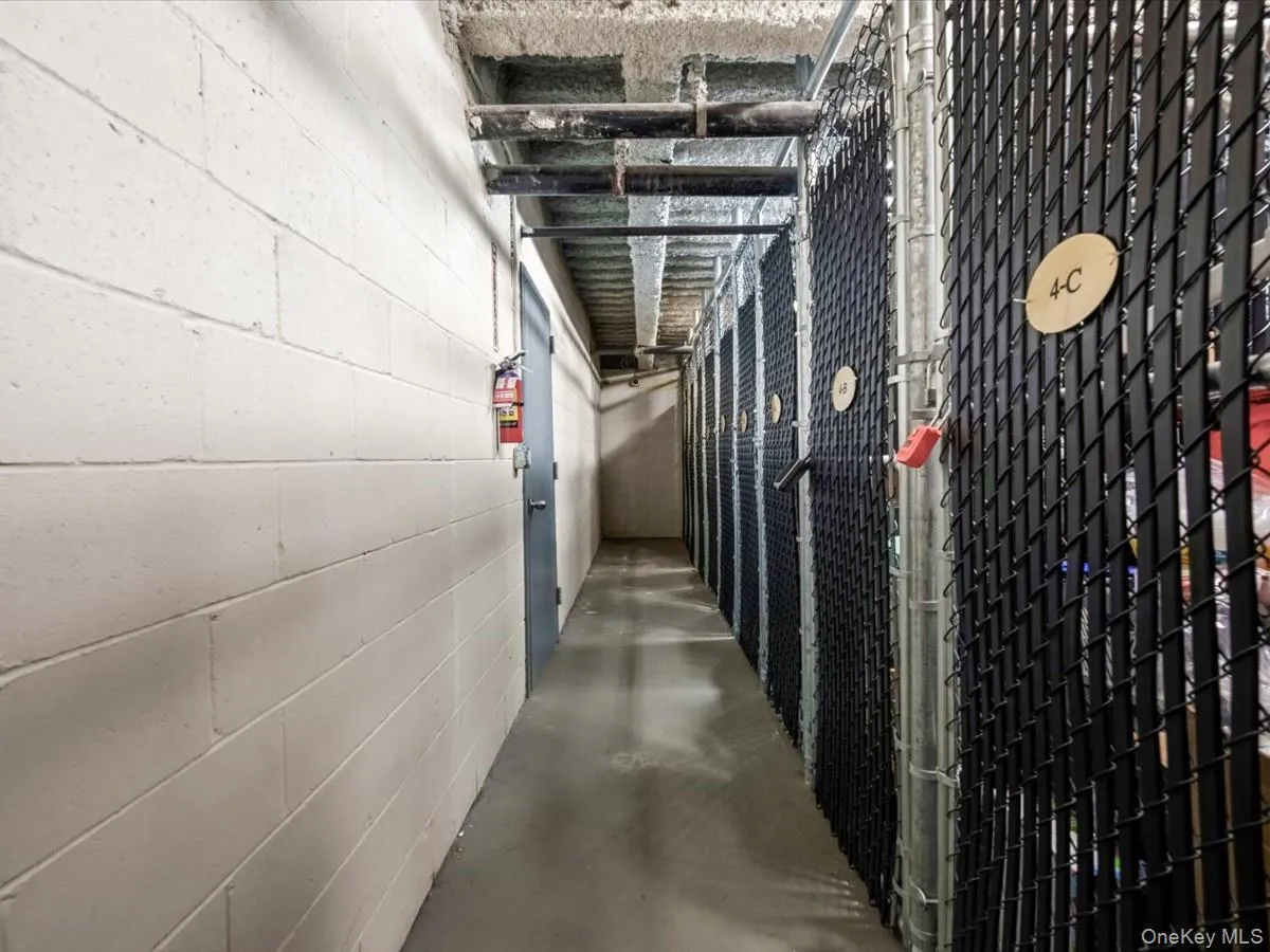 2519 35th Street, New York, NY, 1 Bedroom Bedrooms, 4 Rooms Rooms,1 BathroomBathrooms,Residential,For Rent,35th,0,1008174 2519 35th Street, New York, NY, 1 Bedroom Bedrooms, 4 Rooms Rooms,1 BathroomBathrooms,Residential,For Rent,35th,0,1008174