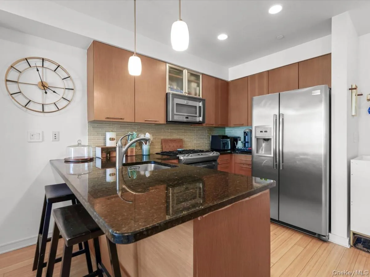 2519 35th Street, New York, NY, 1 Bedroom Bedrooms, 4 Rooms Rooms,1 BathroomBathrooms,Residential,For Rent,35th,0,1008174 2519 35th Street, New York, NY, 1 Bedroom Bedrooms, 4 Rooms Rooms,1 BathroomBathrooms,Residential,For Rent,35th,0,1008174
