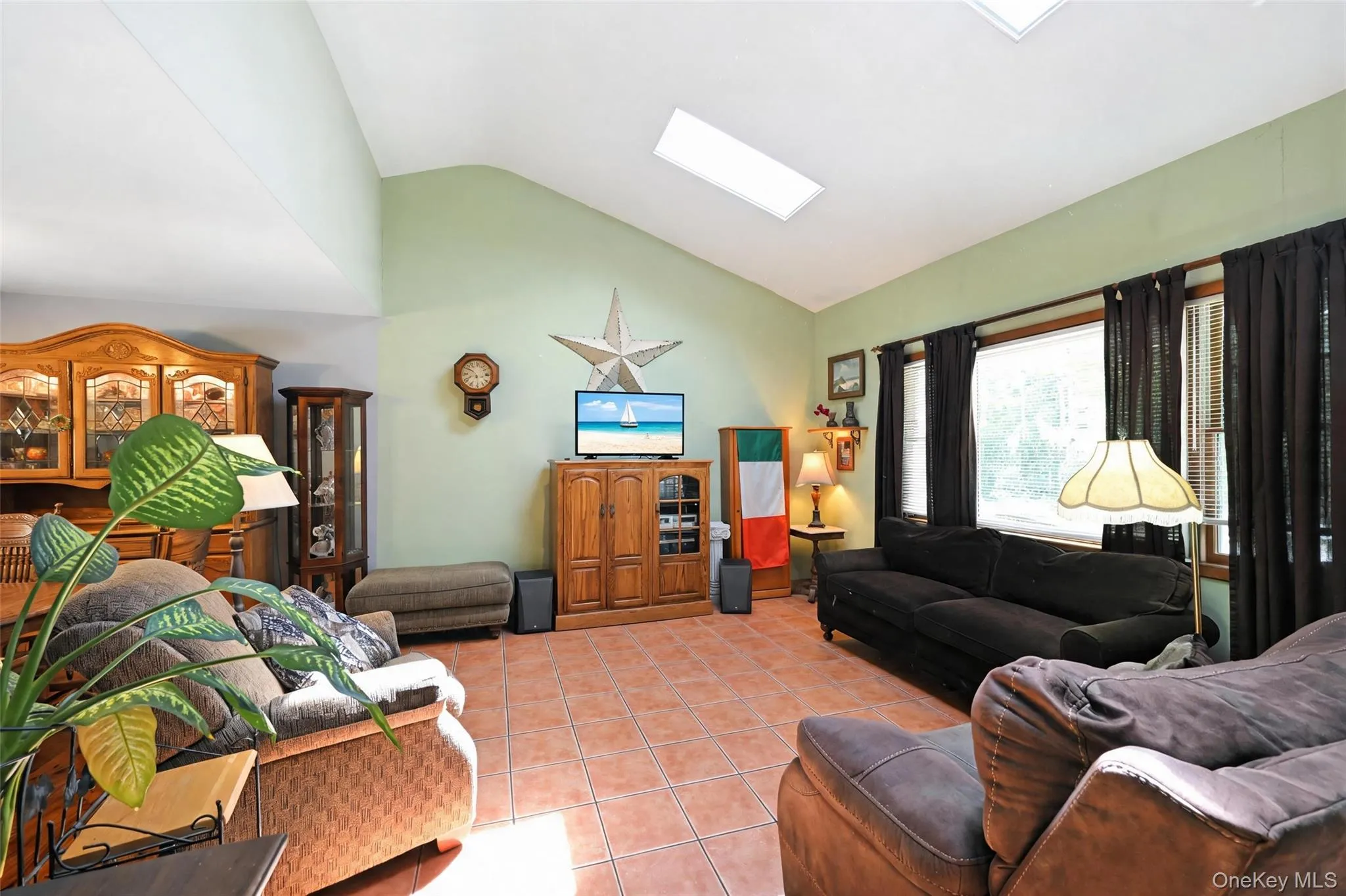 44 Aliperti Road, Riverhead, NY, 3 Bedrooms Bedrooms, 6 Rooms Rooms,2 BathroomsBathrooms,Residential,For Rent,Aliperti,0,1008189 44 Aliperti Road, Riverhead, NY, 3 Bedrooms Bedrooms, 6 Rooms Rooms,2 BathroomsBathrooms,Residential,For Rent,Aliperti,0,1008189