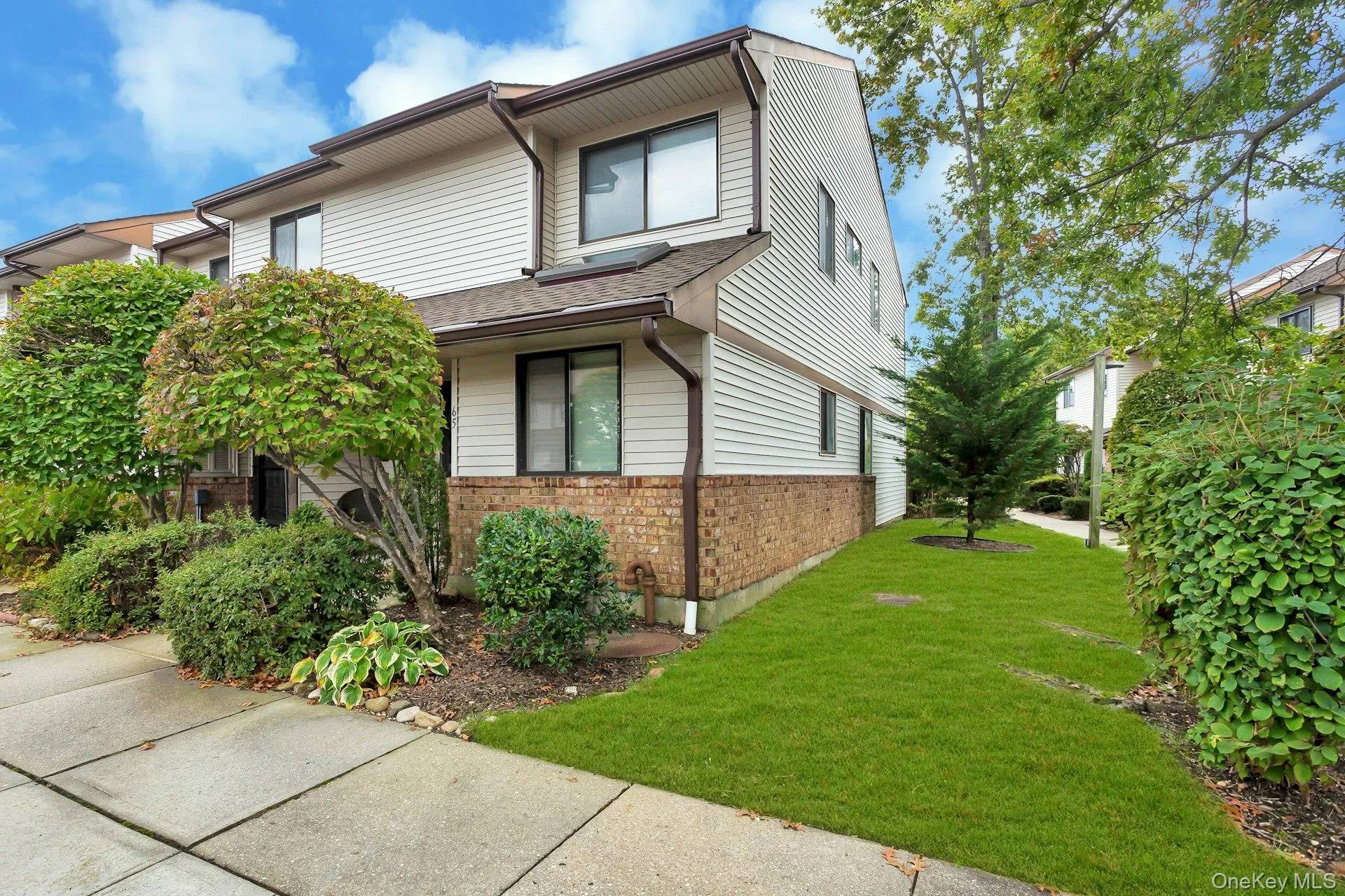 65 Cottonwood Court, Hempstead, NY, 2 Bedrooms Bedrooms, 6 Rooms Rooms,1 BathroomBathrooms,Residential,For Rent,Cottonwood,0,1008190 65 Cottonwood Court, Hempstead, NY, 2 Bedrooms Bedrooms, 6 Rooms Rooms,1 BathroomBathrooms,Residential,For Rent,Cottonwood,0,1008190