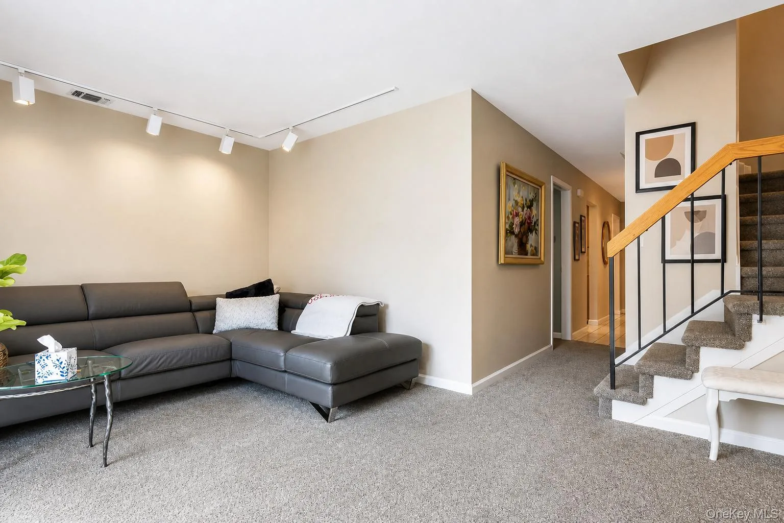 65 Cottonwood Court, Hempstead, NY, 2 Bedrooms Bedrooms, 6 Rooms Rooms,1 BathroomBathrooms,Residential,For Rent,Cottonwood,0,1008190 65 Cottonwood Court, Hempstead, NY, 2 Bedrooms Bedrooms, 6 Rooms Rooms,1 BathroomBathrooms,Residential,For Rent,Cottonwood,0,1008190