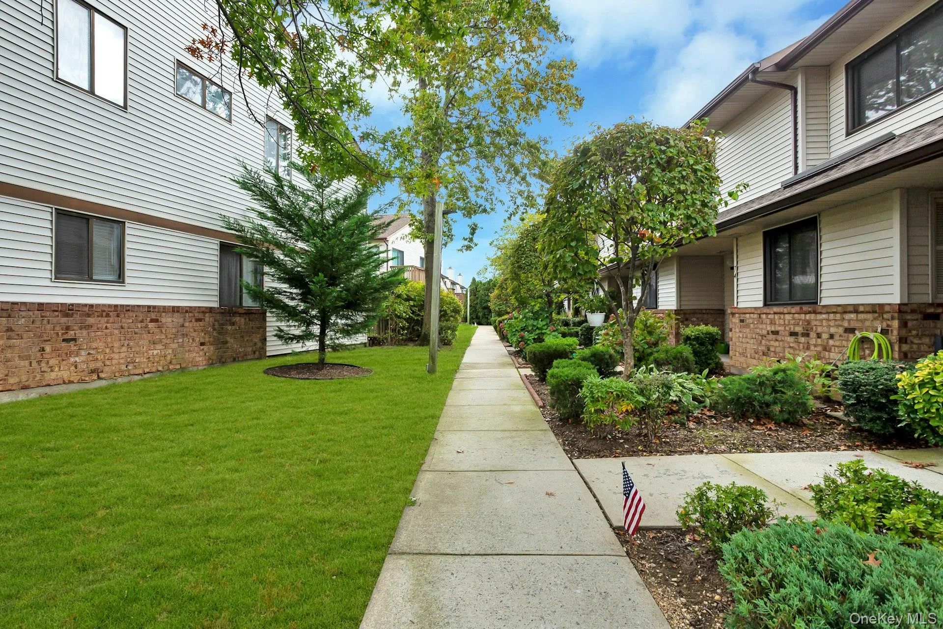 65 Cottonwood Court, Hempstead, NY, 2 Bedrooms Bedrooms, 6 Rooms Rooms,1 BathroomBathrooms,Residential,For Rent,Cottonwood,0,1008190 65 Cottonwood Court, Hempstead, NY, 2 Bedrooms Bedrooms, 6 Rooms Rooms,1 BathroomBathrooms,Residential,For Rent,Cottonwood,0,1008190