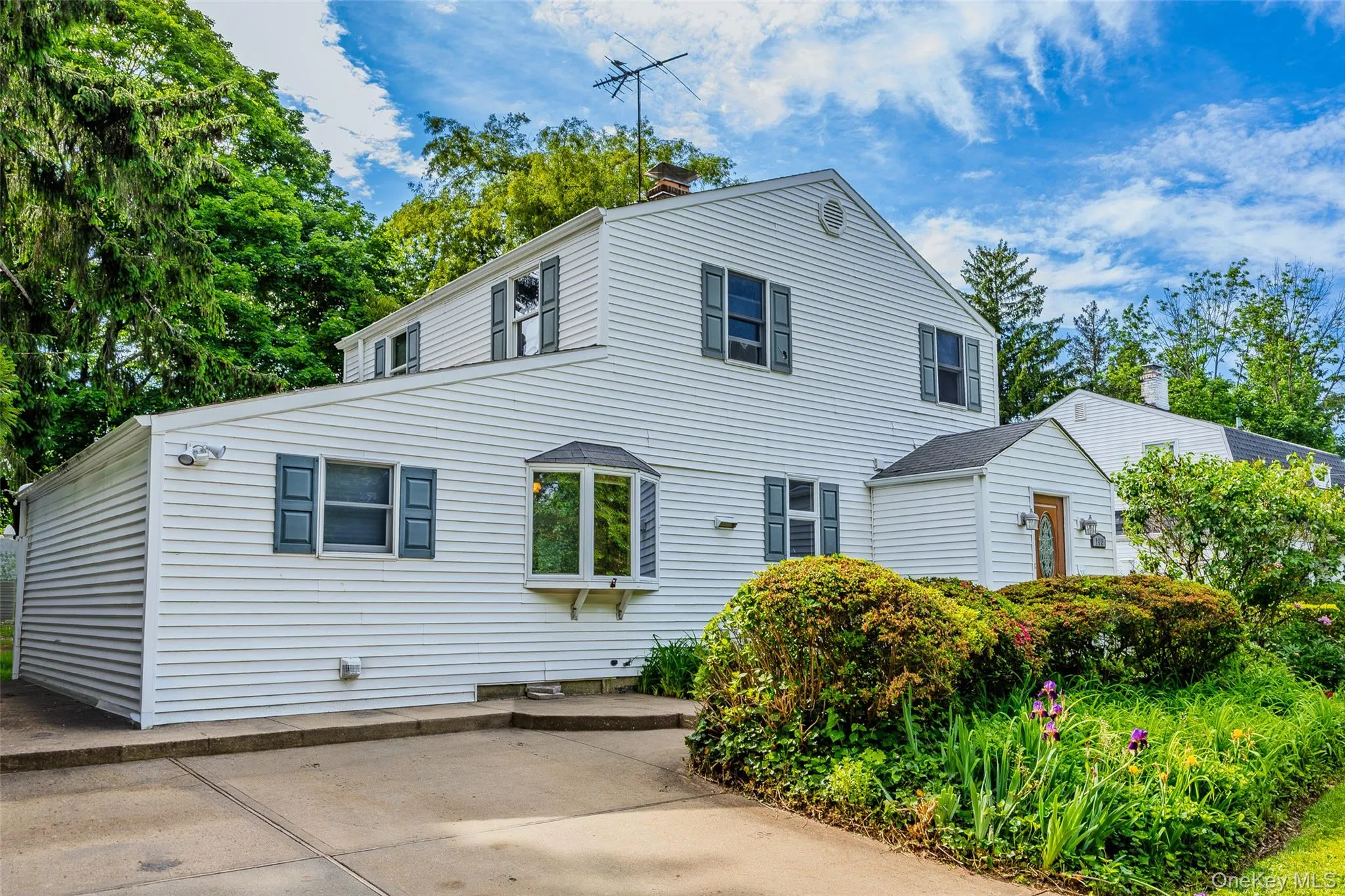 103 Cherrytree Lane, North Hempstead, NY, 3 Bedrooms Bedrooms, 7 Rooms Rooms,2 BathroomsBathrooms,Residential,For Rent,Cherrytree,0,1008196 103 Cherrytree Lane, North Hempstead, NY, 3 Bedrooms Bedrooms, 7 Rooms Rooms,2 BathroomsBathrooms,Residential,For Rent,Cherrytree,0,1008196