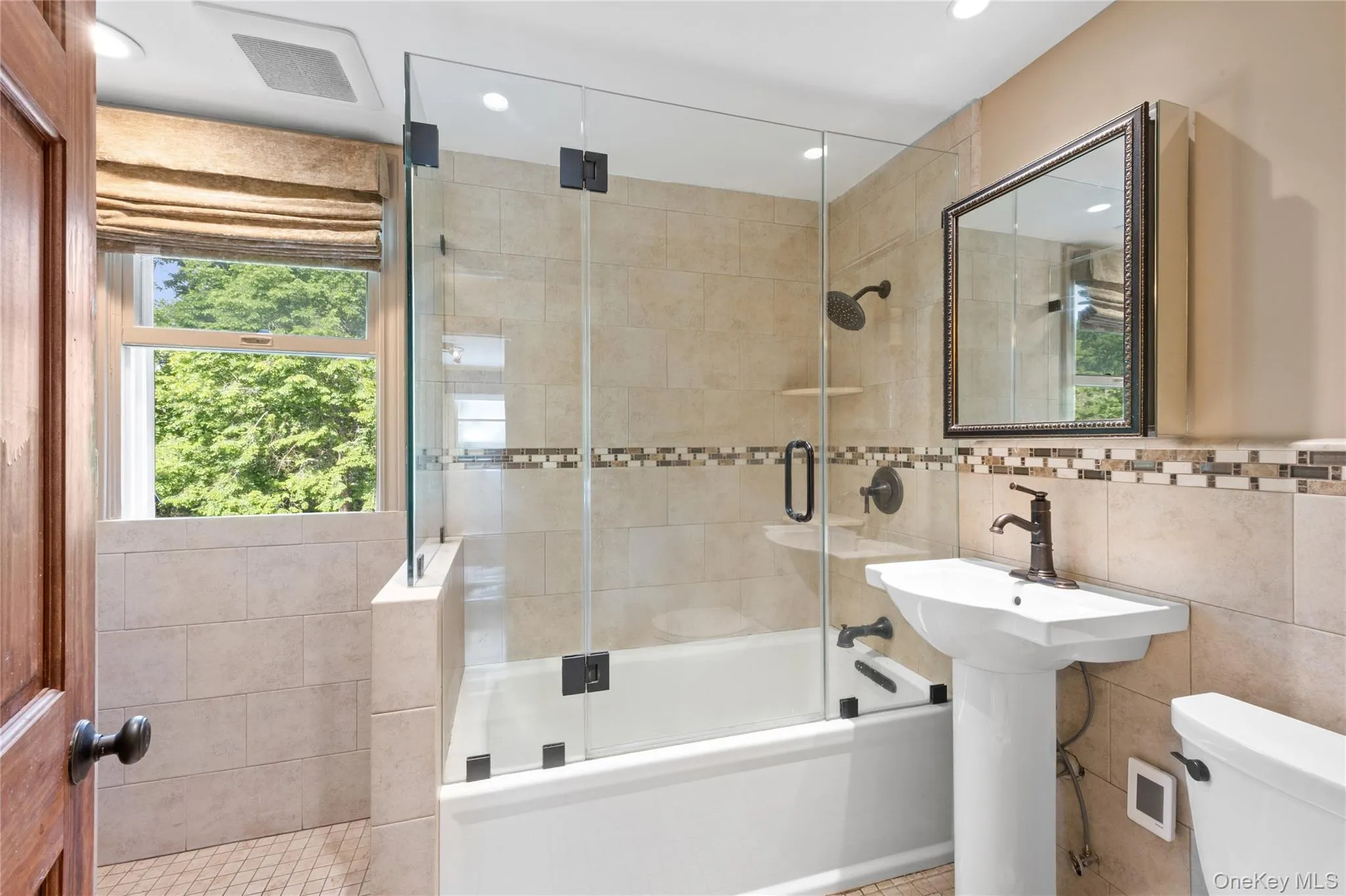 103 Cherrytree Lane, North Hempstead, NY, 3 Bedrooms Bedrooms, 7 Rooms Rooms,2 BathroomsBathrooms,Residential,For Rent,Cherrytree,0,1008196 103 Cherrytree Lane, North Hempstead, NY, 3 Bedrooms Bedrooms, 7 Rooms Rooms,2 BathroomsBathrooms,Residential,For Rent,Cherrytree,0,1008196