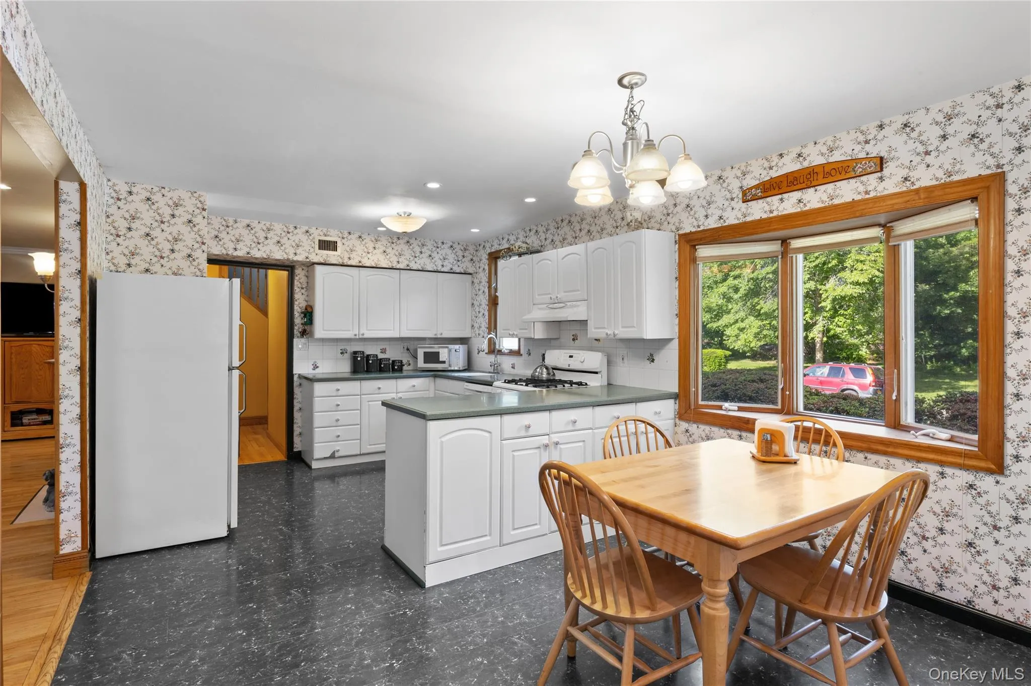 103 Cherrytree Lane, North Hempstead, NY, 3 Bedrooms Bedrooms, 7 Rooms Rooms,2 BathroomsBathrooms,Residential,For Rent,Cherrytree,0,1008196 103 Cherrytree Lane, North Hempstead, NY, 3 Bedrooms Bedrooms, 7 Rooms Rooms,2 BathroomsBathrooms,Residential,For Rent,Cherrytree,0,1008196