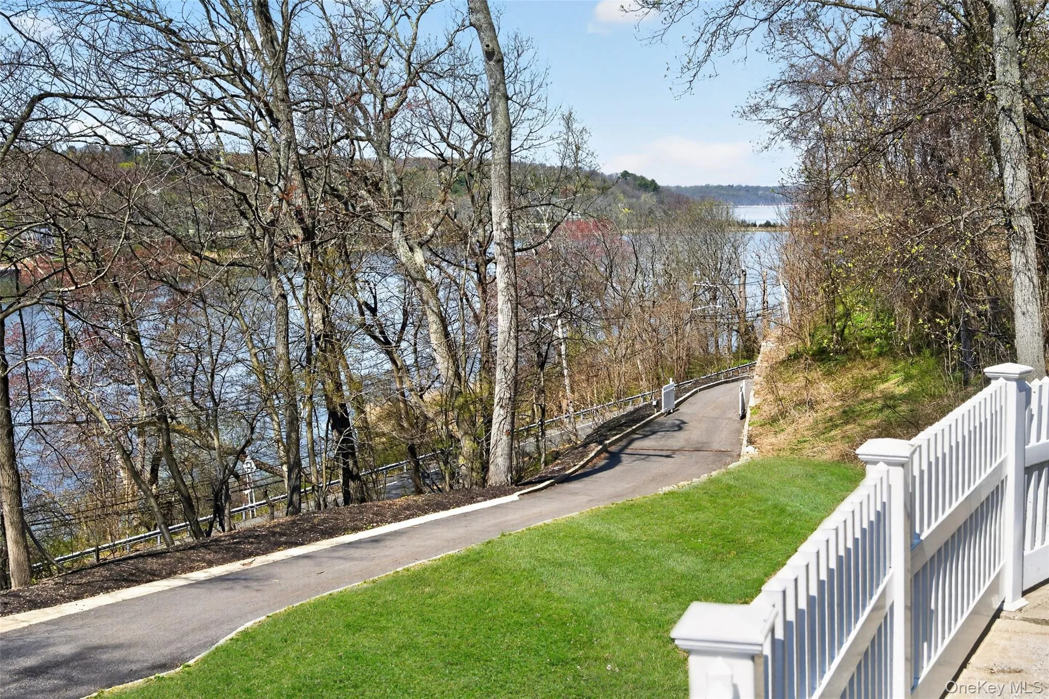 261 Harbor Road, Huntington, NY, 3 Bedrooms Bedrooms, 8 Rooms Rooms,2 BathroomsBathrooms,Residential,For Rent,Harbor,0,KEY1008198 261 Harbor Road, Huntington, NY, 3 Bedrooms Bedrooms, 8 Rooms Rooms,2 BathroomsBathrooms,Residential,For Rent,Harbor,0,KEY1008198