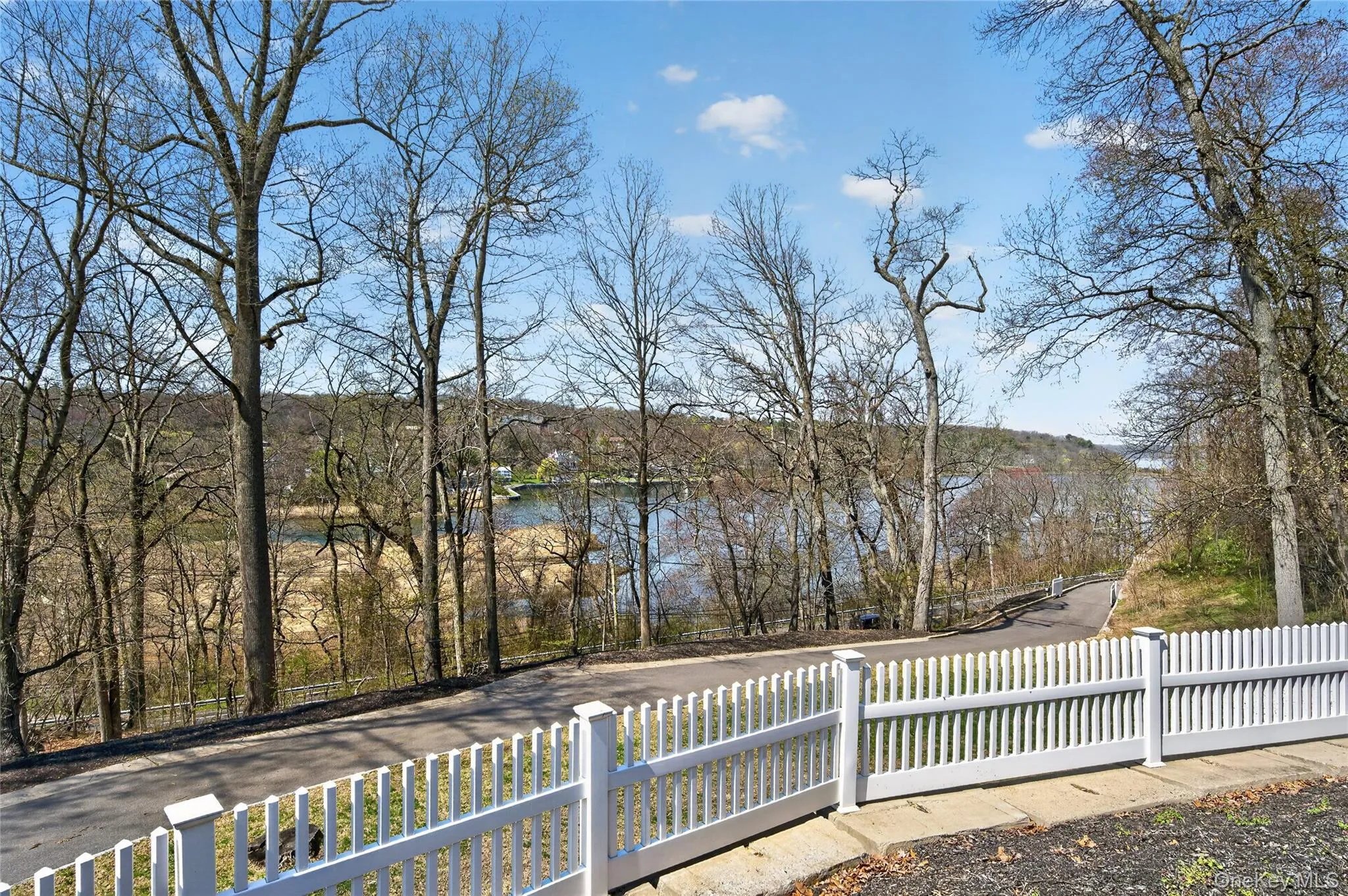 261 Harbor Road, Huntington, NY, 3 Bedrooms Bedrooms, 8 Rooms Rooms,2 BathroomsBathrooms,Residential,For Rent,Harbor,0,KEY1008198 261 Harbor Road, Huntington, NY, 3 Bedrooms Bedrooms, 8 Rooms Rooms,2 BathroomsBathrooms,Residential,For Rent,Harbor,0,KEY1008198
