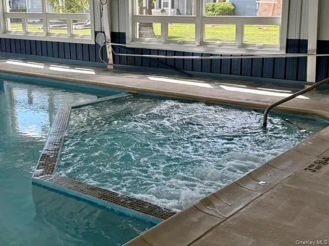 Jacuzzi Jacuzzi