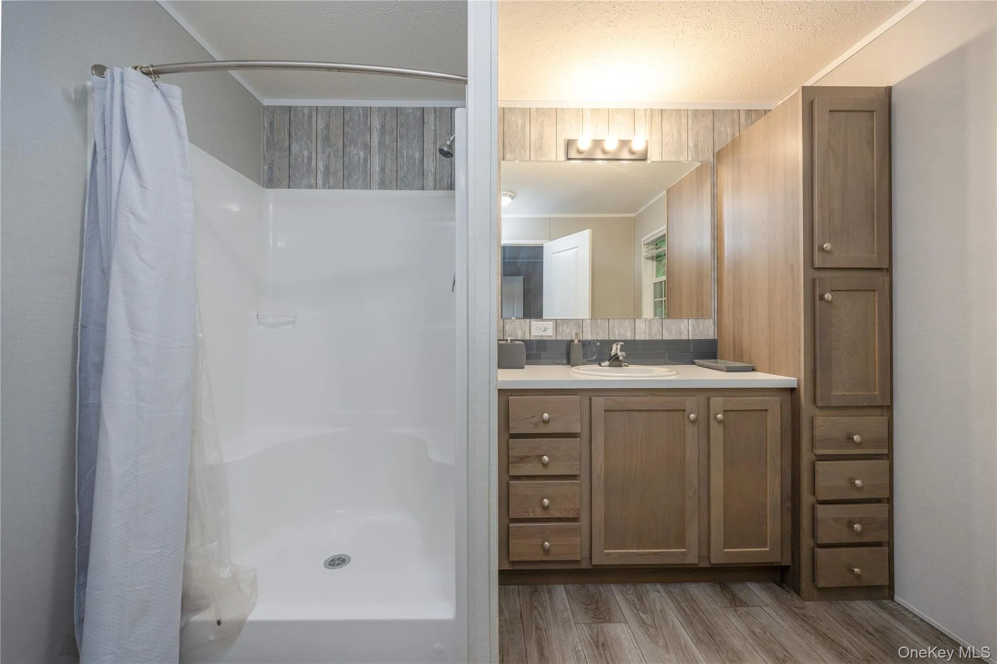 24 Leeward Lane, Stony Point, NY, 3 Bedrooms Bedrooms, 8 Rooms Rooms,2 BathroomsBathrooms,Residential,For Rent,Leeward,0,1008207 24 Leeward Lane, Stony Point, NY, 3 Bedrooms Bedrooms, 8 Rooms Rooms,2 BathroomsBathrooms,Residential,For Rent,Leeward,0,1008207