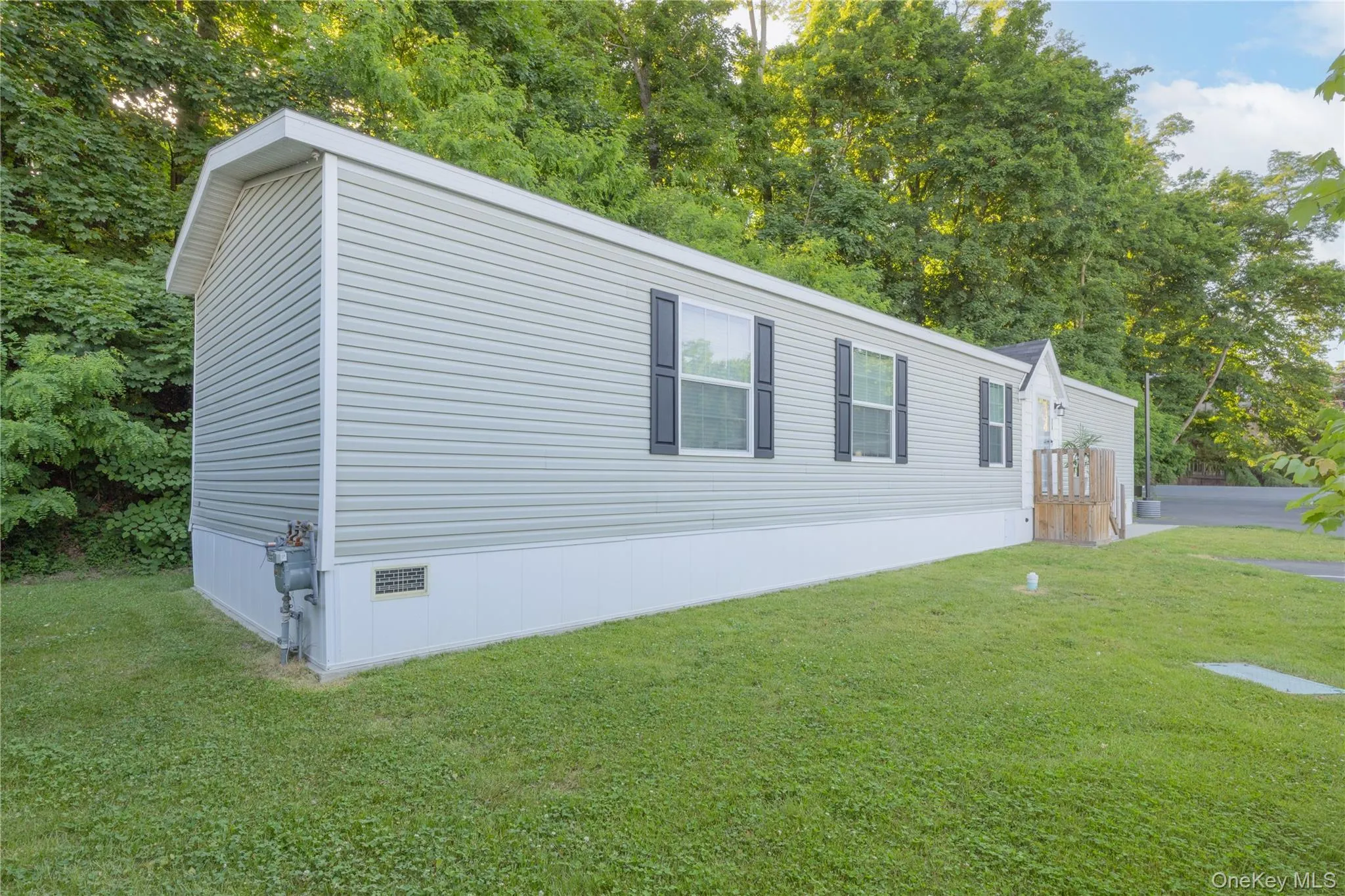 24 Leeward Lane, Stony Point, NY, 3 Bedrooms Bedrooms, 8 Rooms Rooms,2 BathroomsBathrooms,Residential,For Rent,Leeward,0,1008207 24 Leeward Lane, Stony Point, NY, 3 Bedrooms Bedrooms, 8 Rooms Rooms,2 BathroomsBathrooms,Residential,For Rent,Leeward,0,1008207