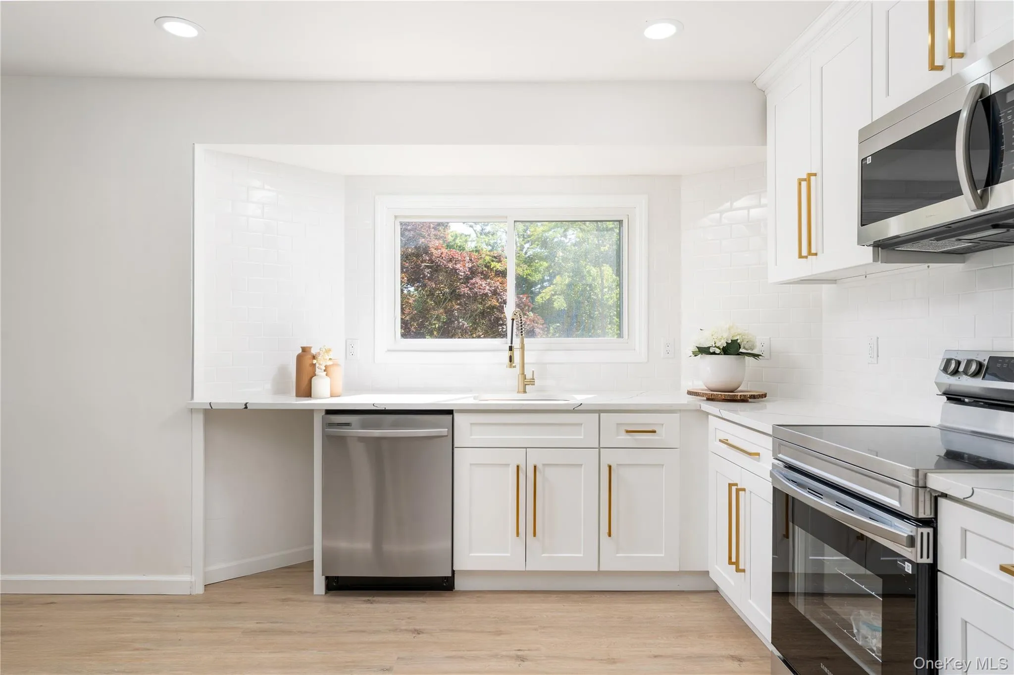 8 Brush Road, Brookhaven, NY, 4 Bedrooms Bedrooms, 8 Rooms Rooms,2 BathroomsBathrooms,Residential,For Rent,Brush,0,1008212 8 Brush Road, Brookhaven, NY, 4 Bedrooms Bedrooms, 8 Rooms Rooms,2 BathroomsBathrooms,Residential,For Rent,Brush,0,1008212