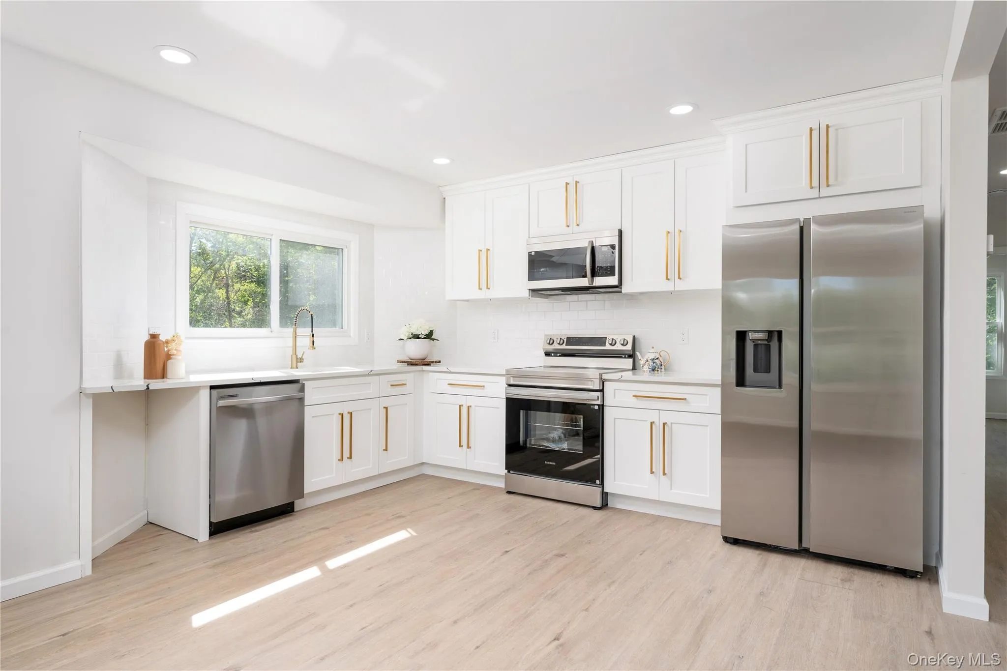 8 Brush Road, Brookhaven, NY, 4 Bedrooms Bedrooms, 8 Rooms Rooms,2 BathroomsBathrooms,Residential,For Rent,Brush,0,1008212 8 Brush Road, Brookhaven, NY, 4 Bedrooms Bedrooms, 8 Rooms Rooms,2 BathroomsBathrooms,Residential,For Rent,Brush,0,1008212