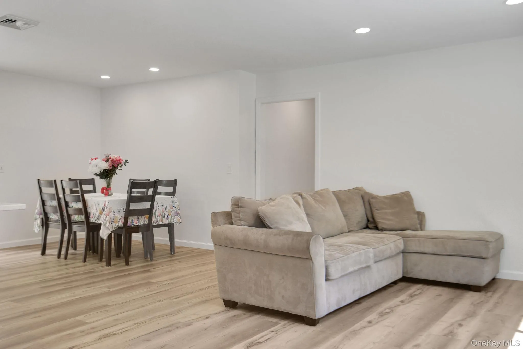 287 Norton Road, Red Hook, NY, 3 Bedrooms Bedrooms, 9 Rooms Rooms,2 BathroomsBathrooms,Residential,For Rent,Norton,0,1008213 287 Norton Road, Red Hook, NY, 3 Bedrooms Bedrooms, 9 Rooms Rooms,2 BathroomsBathrooms,Residential,For Rent,Norton,0,1008213