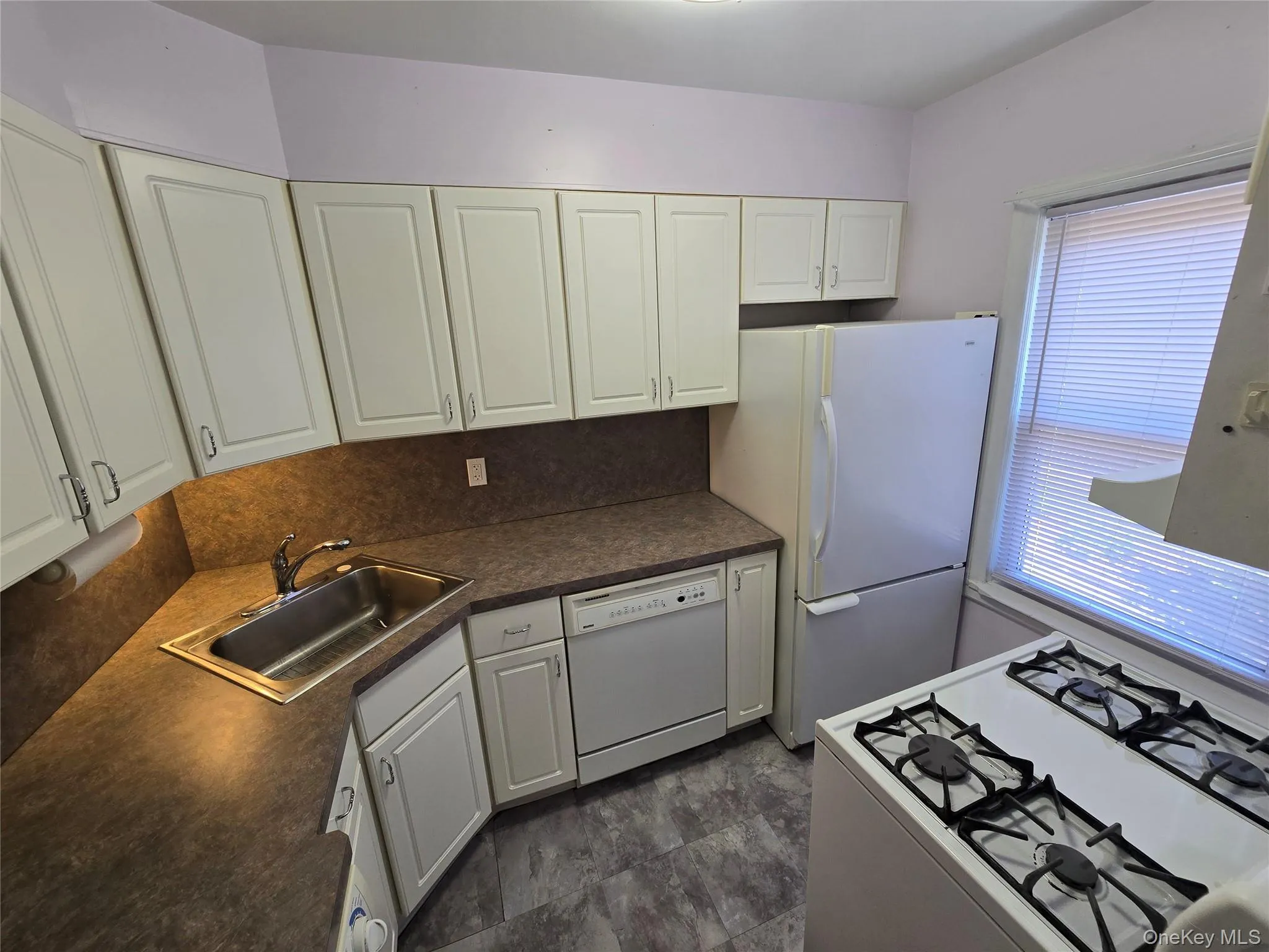 209-43 35 Avenue, New York, NY, 2 Bedrooms Bedrooms, 4 Rooms Rooms,1 BathroomBathrooms,Residential,For Rent,35,0,1008214 209-43 35 Avenue, New York, NY, 2 Bedrooms Bedrooms, 4 Rooms Rooms,1 BathroomBathrooms,Residential,For Rent,35,0,1008214