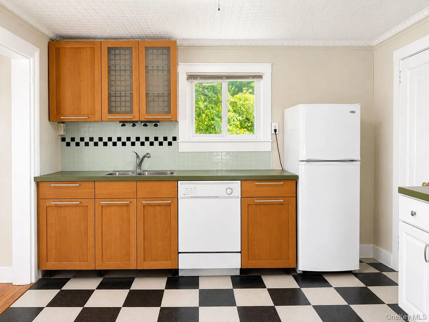 42 Summit Street, Orangetown, NY, 1 Bedroom Bedrooms, 3 Rooms Rooms,1 BathroomBathrooms,Residential Lease,For Rent,Summit,0,1008217 42 Summit Street, Orangetown, NY, 1 Bedroom Bedrooms, 3 Rooms Rooms,1 BathroomBathrooms,Residential Lease,For Rent,Summit,0,1008217