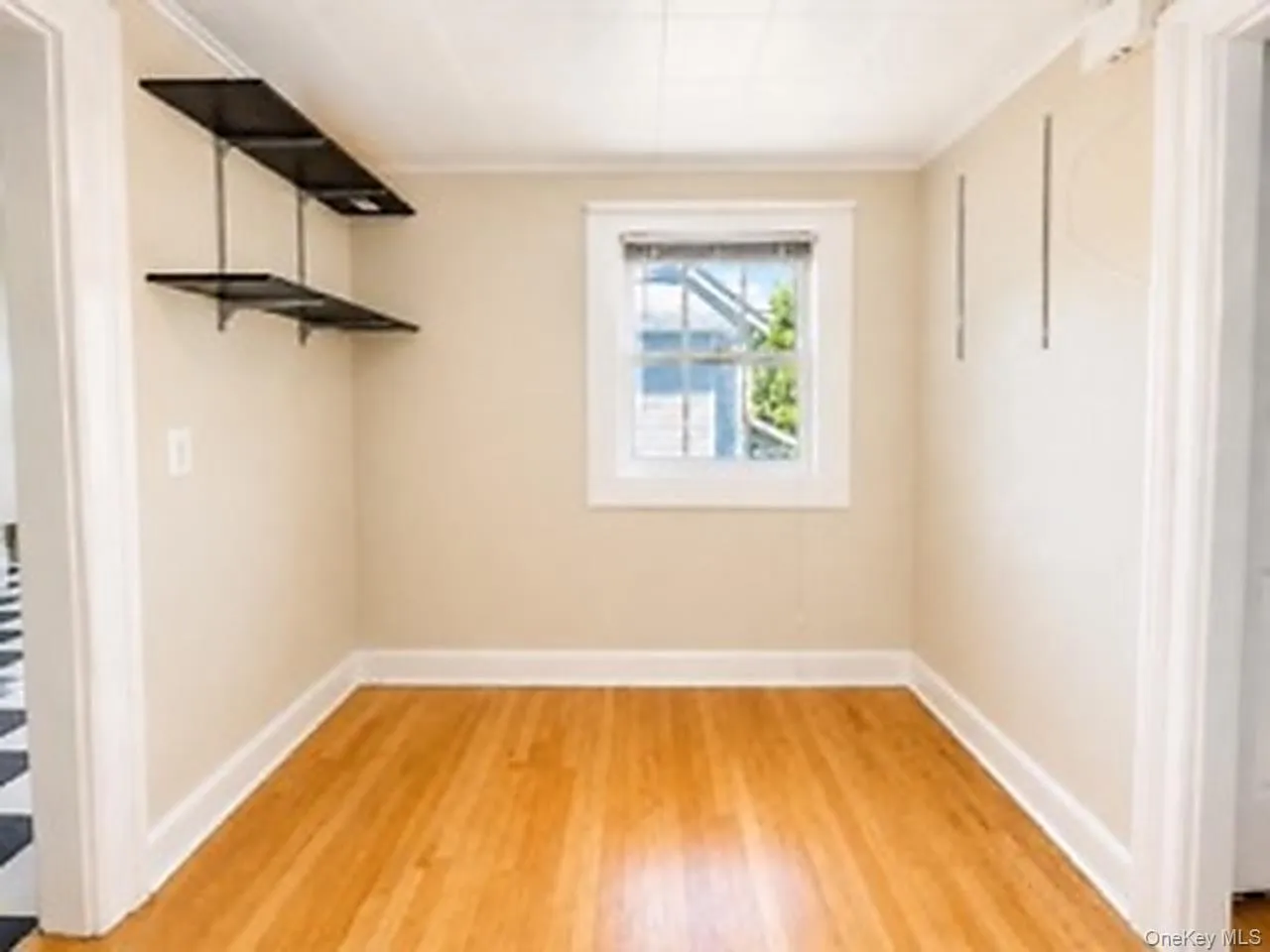 42 Summit Street, Orangetown, NY, 1 Bedroom Bedrooms, 3 Rooms Rooms,1 BathroomBathrooms,Residential Lease,For Rent,Summit,0,1008217 42 Summit Street, Orangetown, NY, 1 Bedroom Bedrooms, 3 Rooms Rooms,1 BathroomBathrooms,Residential Lease,For Rent,Summit,0,1008217