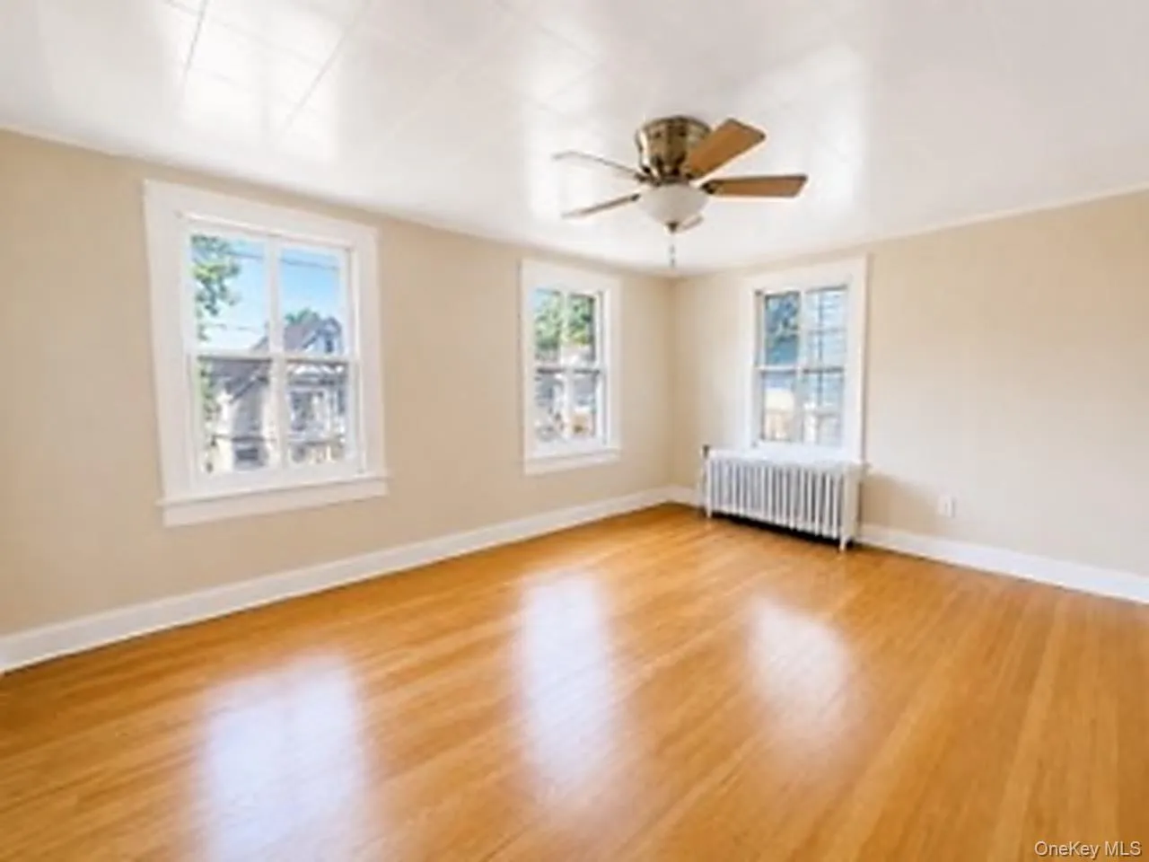 42 Summit Street, Orangetown, NY, 1 Bedroom Bedrooms, 3 Rooms Rooms,1 BathroomBathrooms,Residential Lease,For Rent,Summit,0,1008217 42 Summit Street, Orangetown, NY, 1 Bedroom Bedrooms, 3 Rooms Rooms,1 BathroomBathrooms,Residential Lease,For Rent,Summit,0,1008217