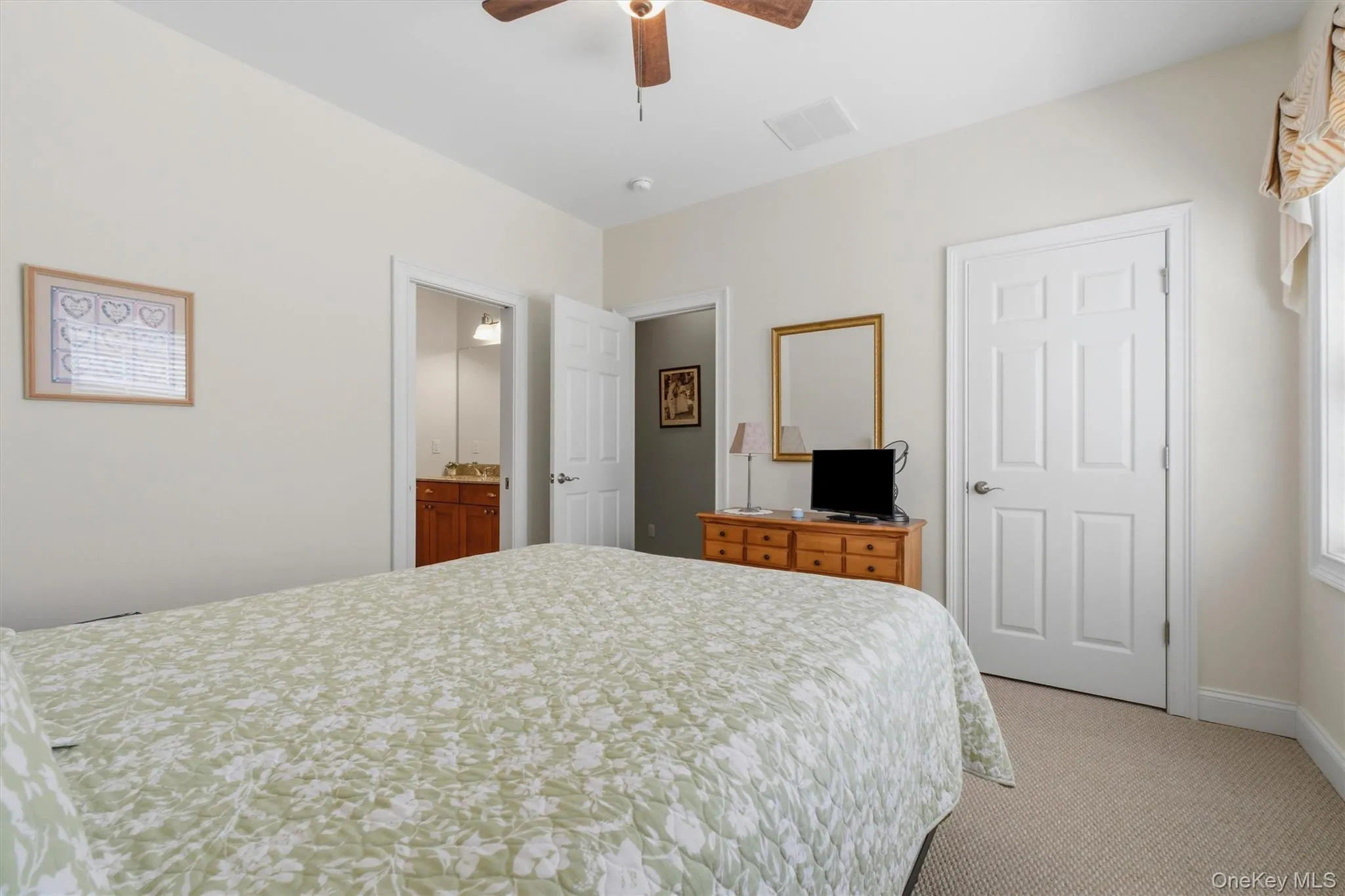 35 Briarwood Lane, New Windsor, NY, 3 Bedrooms Bedrooms, 7 Rooms Rooms,2 BathroomsBathrooms,Residential,For Rent,Briarwood,0,1008219 35 Briarwood Lane, New Windsor, NY, 3 Bedrooms Bedrooms, 7 Rooms Rooms,2 BathroomsBathrooms,Residential,For Rent,Briarwood,0,1008219