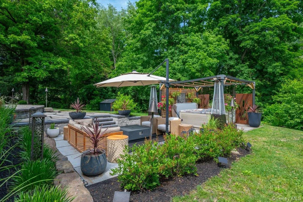 13 Jacks Pond Road, Newburgh (town), NY, 3 Bedrooms Bedrooms, 7 Rooms Rooms,2 BathroomsBathrooms,Residential,For Rent,Jacks Pond,0,1008222 13 Jacks Pond Road, Newburgh (town), NY, 3 Bedrooms Bedrooms, 7 Rooms Rooms,2 BathroomsBathrooms,Residential,For Rent,Jacks Pond,0,1008222