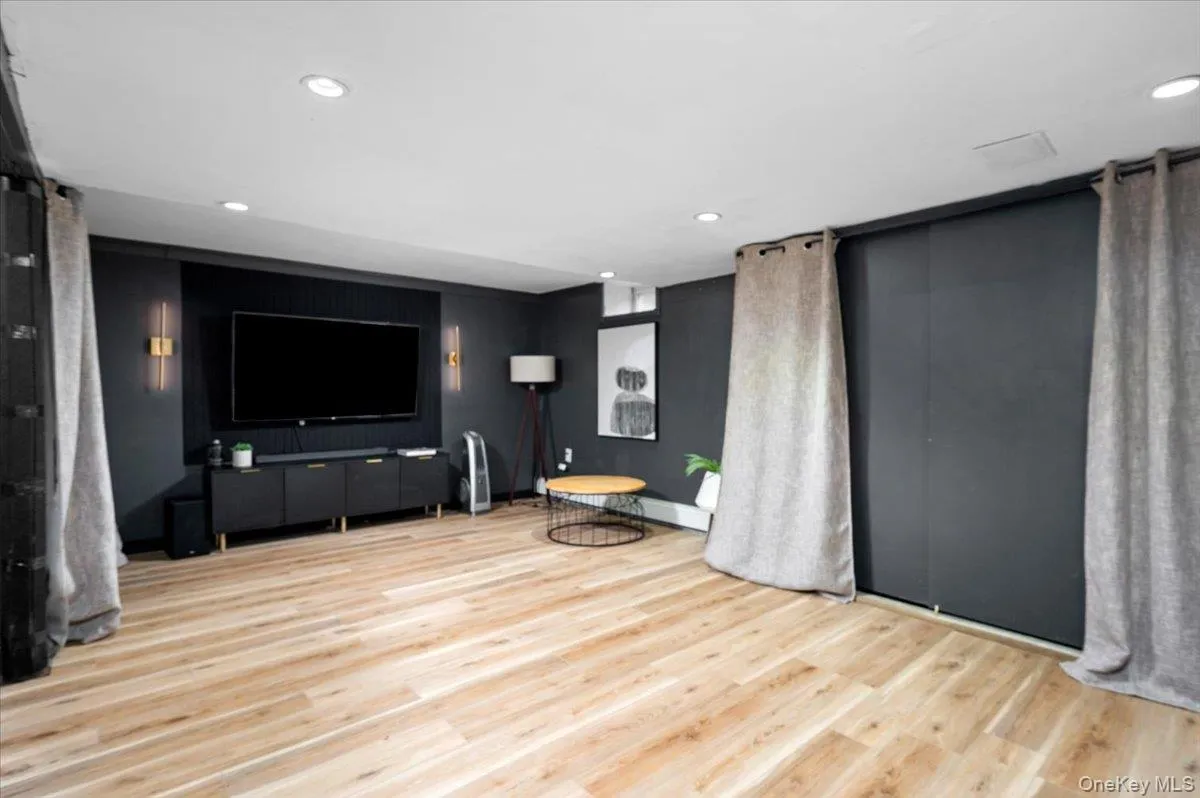 13 Jacks Pond Road, Newburgh (town), NY, 3 Bedrooms Bedrooms, 7 Rooms Rooms,2 BathroomsBathrooms,Residential,For Rent,Jacks Pond,0,1008222 13 Jacks Pond Road, Newburgh (town), NY, 3 Bedrooms Bedrooms, 7 Rooms Rooms,2 BathroomsBathrooms,Residential,For Rent,Jacks Pond,0,1008222