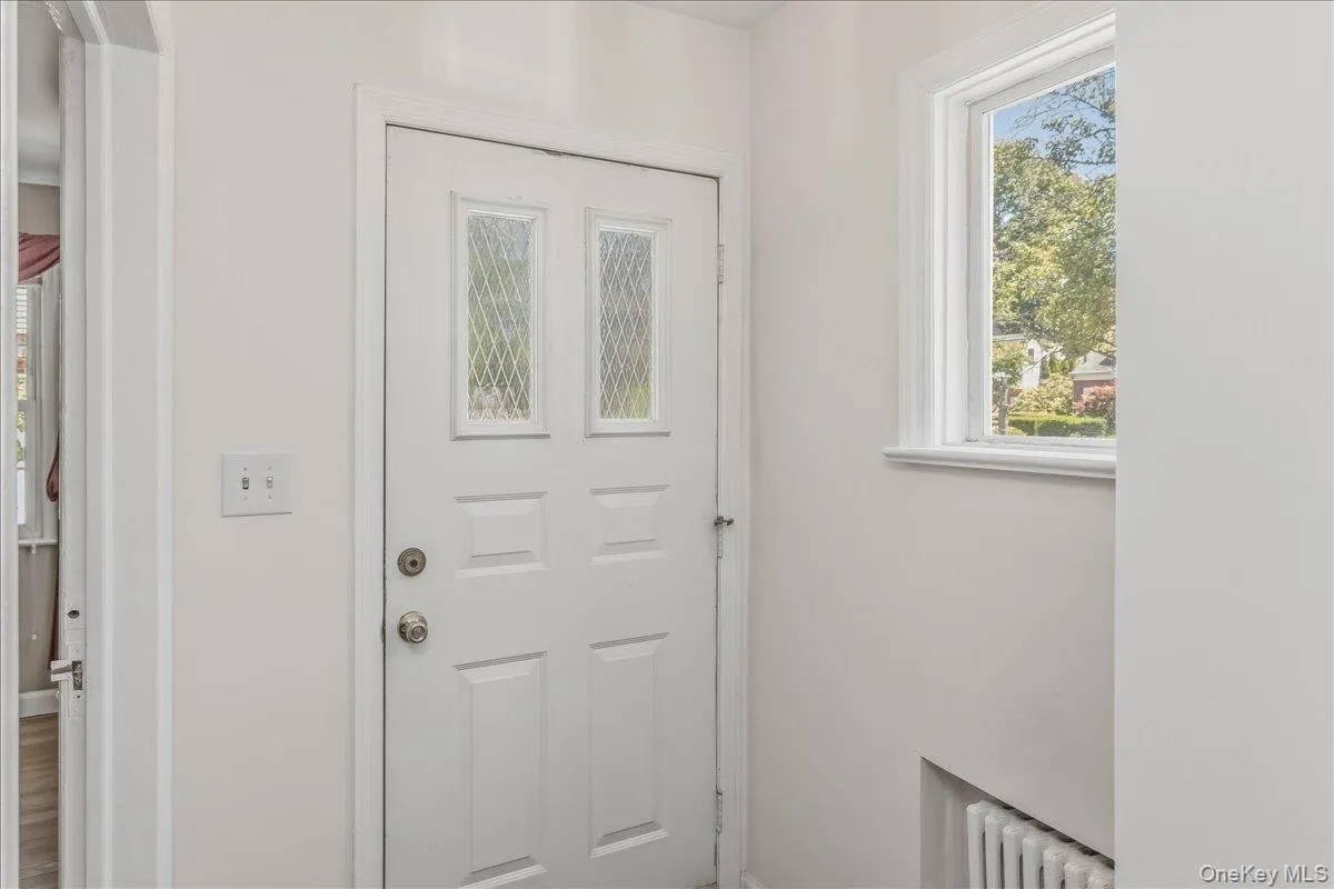 588 Adams Avenue, Hempstead, NY, 5 Bedrooms Bedrooms, 8 Rooms Rooms,2 BathroomsBathrooms,Residential,For Rent,Adams,0,1008228 588 Adams Avenue, Hempstead, NY, 5 Bedrooms Bedrooms, 8 Rooms Rooms,2 BathroomsBathrooms,Residential,For Rent,Adams,0,1008228