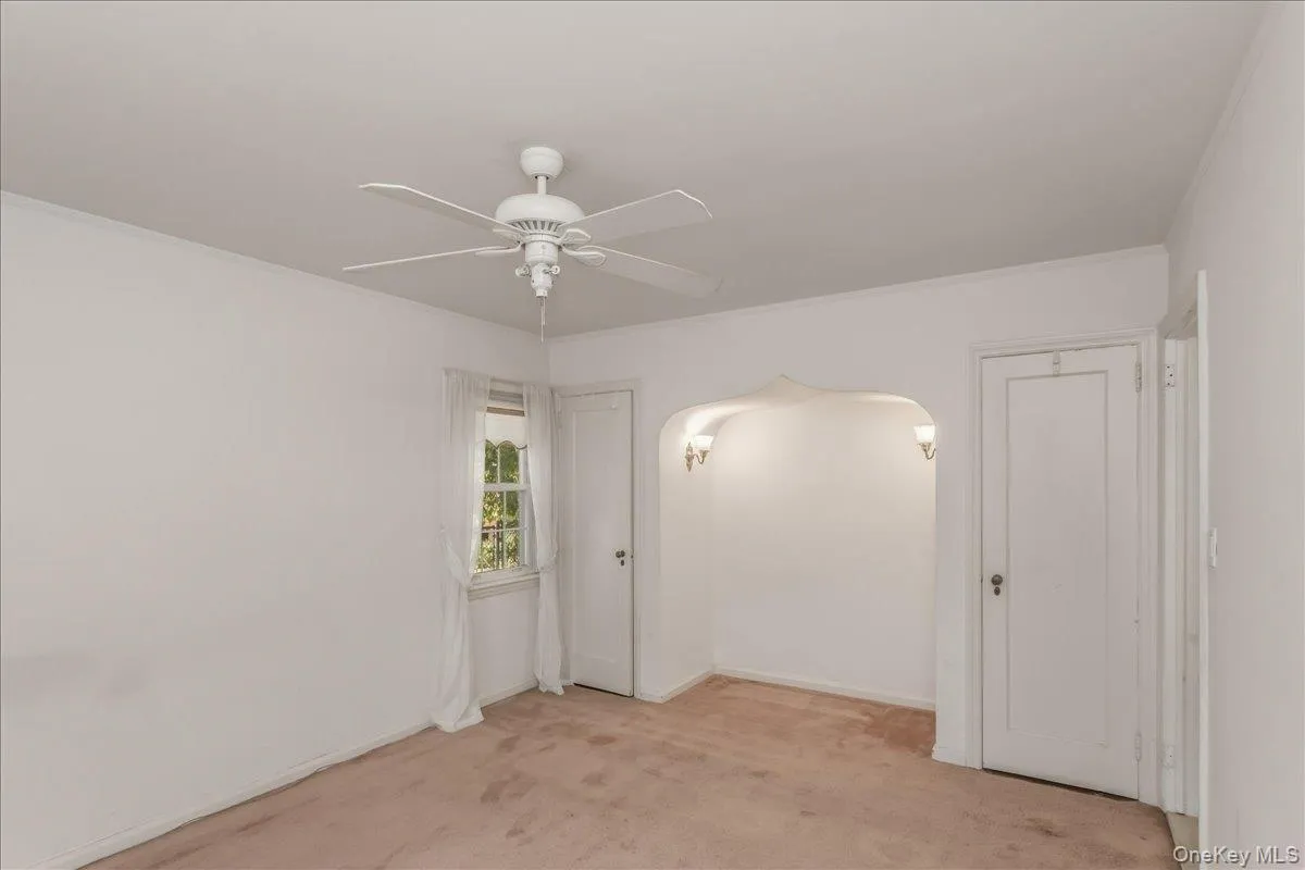 588 Adams Avenue, Hempstead, NY, 5 Bedrooms Bedrooms, 8 Rooms Rooms,2 BathroomsBathrooms,Residential,For Rent,Adams,0,1008228 588 Adams Avenue, Hempstead, NY, 5 Bedrooms Bedrooms, 8 Rooms Rooms,2 BathroomsBathrooms,Residential,For Rent,Adams,0,1008228