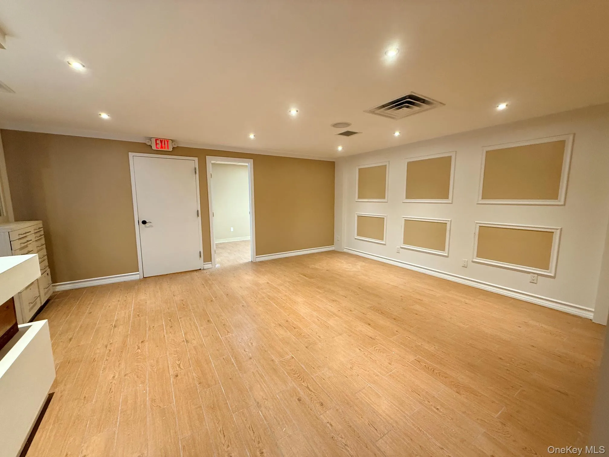 30 Main Street, North Hempstead, NY, ,Commercial Lease,For Rent,Main,0,1008231 30 Main Street, North Hempstead, NY, ,Commercial Lease,For Rent,Main,0,1008231
