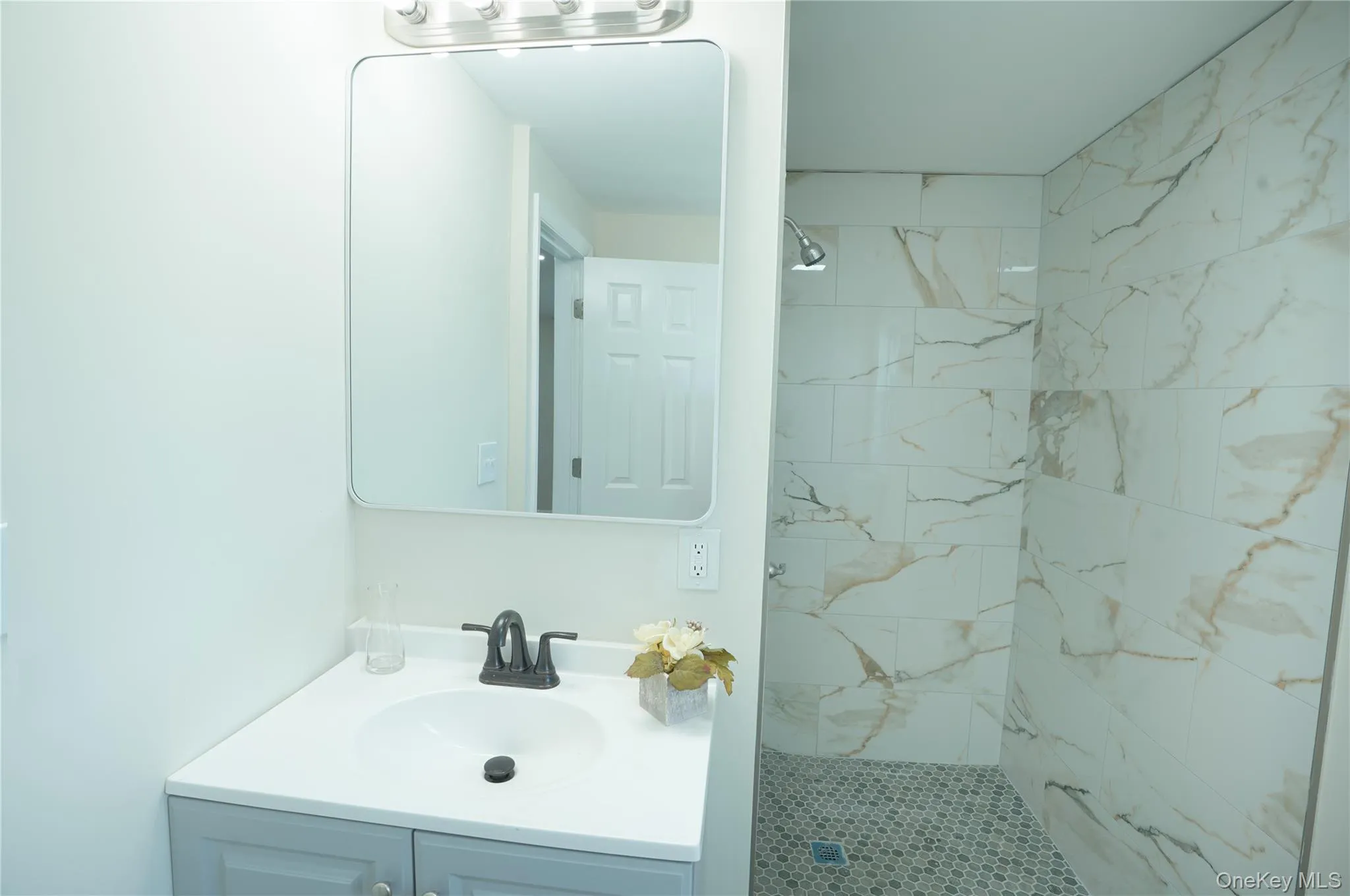 144 Carleton Avenue, Islip, NY, 6 Bedrooms Bedrooms, 13 Rooms Rooms,4 BathroomsBathrooms,Residential,For Rent,Carleton,0,1008234 144 Carleton Avenue, Islip, NY, 6 Bedrooms Bedrooms, 13 Rooms Rooms,4 BathroomsBathrooms,Residential,For Rent,Carleton,0,1008234