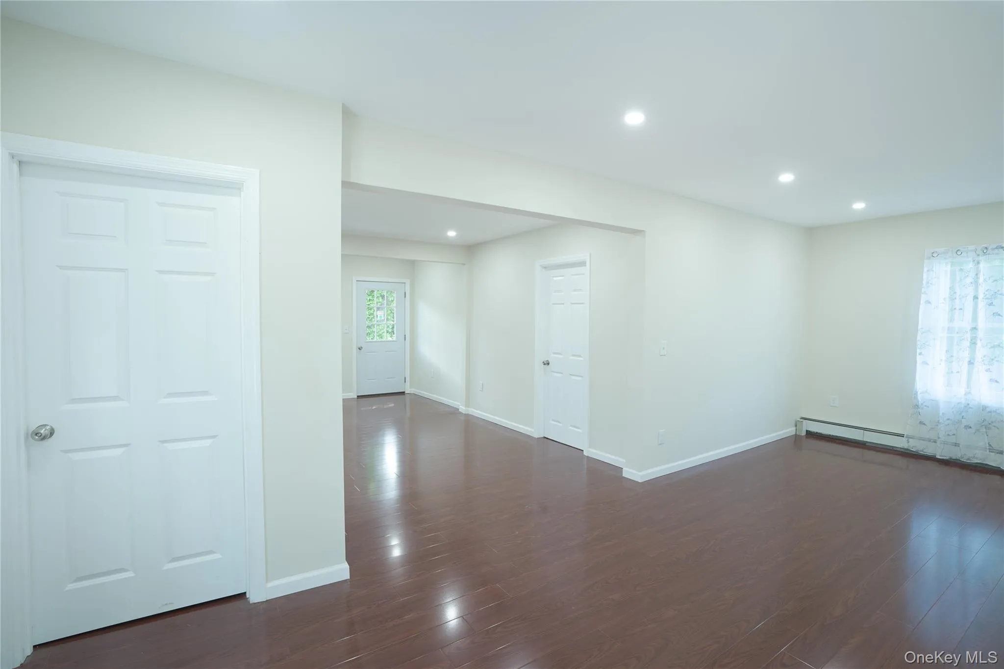 144 Carleton Avenue, Islip, NY, 6 Bedrooms Bedrooms, 13 Rooms Rooms,4 BathroomsBathrooms,Residential,For Rent,Carleton,0,1008234 144 Carleton Avenue, Islip, NY, 6 Bedrooms Bedrooms, 13 Rooms Rooms,4 BathroomsBathrooms,Residential,For Rent,Carleton,0,1008234