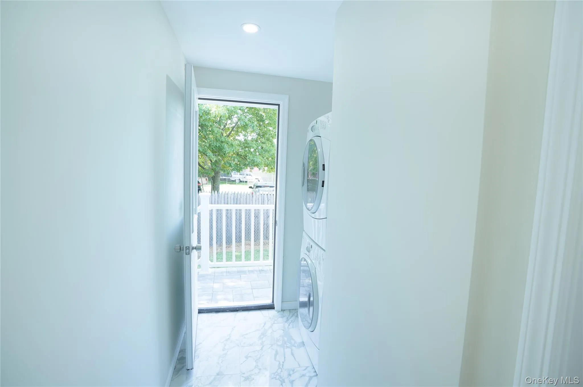144 Carleton Avenue, Islip, NY, 6 Bedrooms Bedrooms, 13 Rooms Rooms,4 BathroomsBathrooms,Residential,For Rent,Carleton,0,1008234 144 Carleton Avenue, Islip, NY, 6 Bedrooms Bedrooms, 13 Rooms Rooms,4 BathroomsBathrooms,Residential,For Rent,Carleton,0,1008234