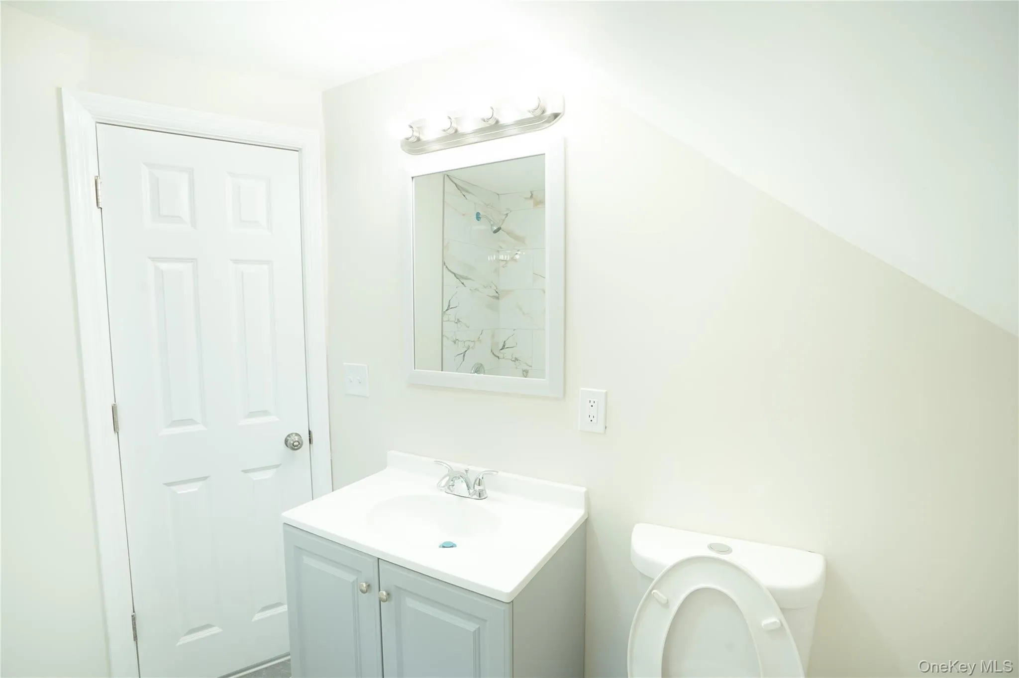 144 Carleton Avenue, Islip, NY, 6 Bedrooms Bedrooms, 13 Rooms Rooms,4 BathroomsBathrooms,Residential,For Rent,Carleton,0,1008234 144 Carleton Avenue, Islip, NY, 6 Bedrooms Bedrooms, 13 Rooms Rooms,4 BathroomsBathrooms,Residential,For Rent,Carleton,0,1008234