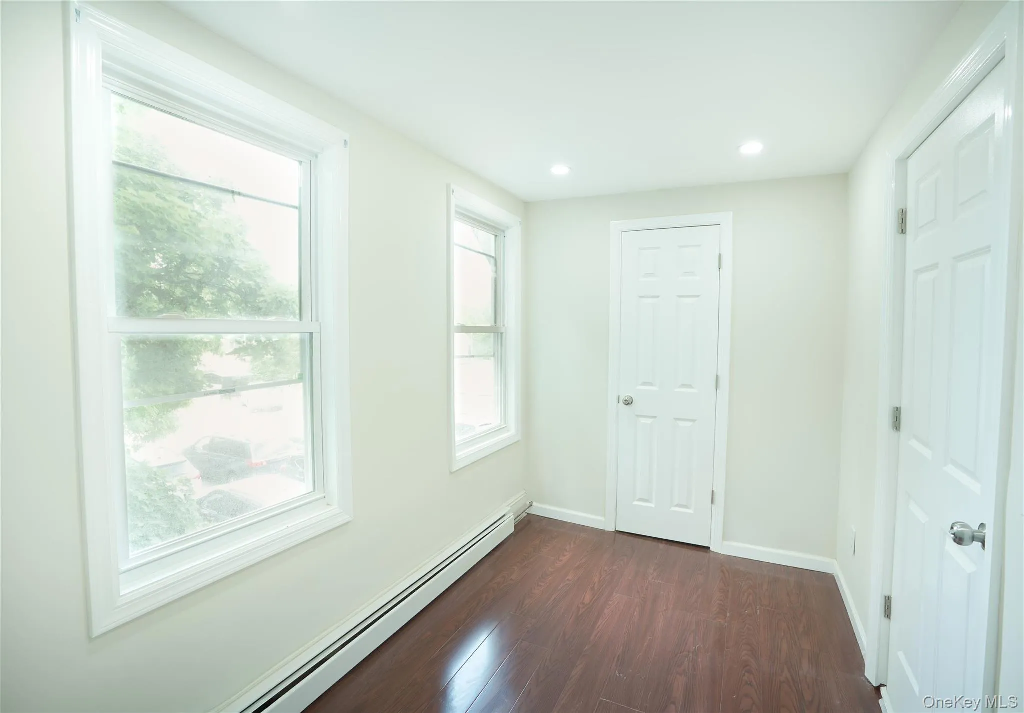 144 Carleton Avenue, Islip, NY, 6 Bedrooms Bedrooms, 13 Rooms Rooms,4 BathroomsBathrooms,Residential,For Rent,Carleton,0,1008234 144 Carleton Avenue, Islip, NY, 6 Bedrooms Bedrooms, 13 Rooms Rooms,4 BathroomsBathrooms,Residential,For Rent,Carleton,0,1008234