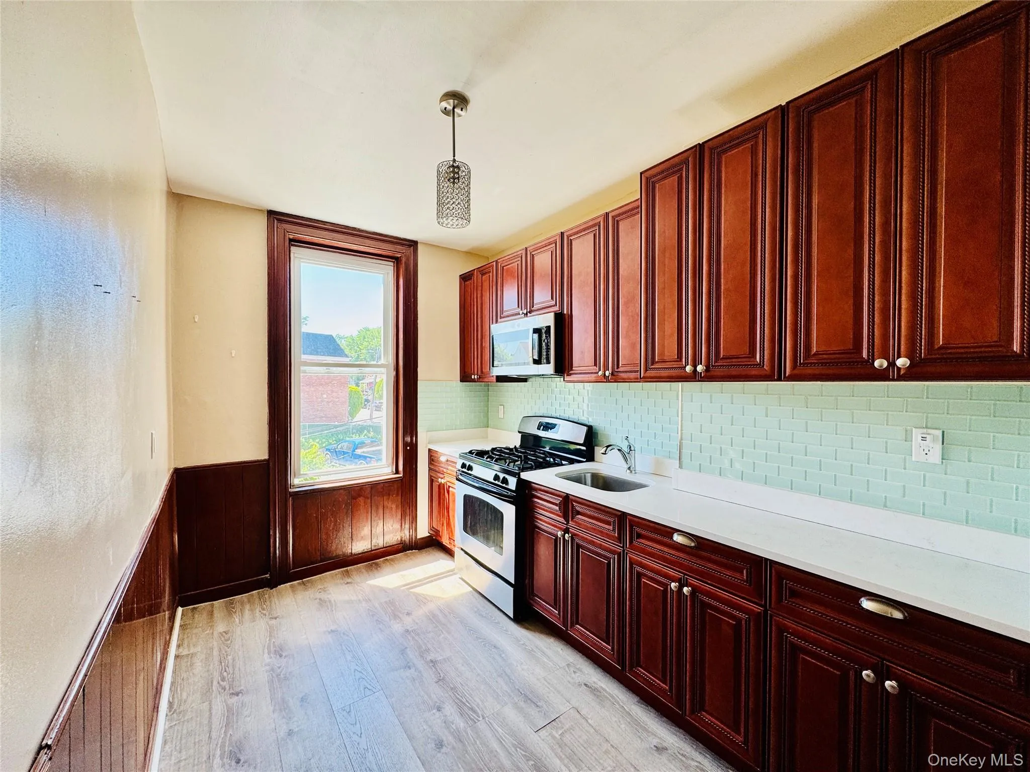 6008 78th Avenue, New York, NY, 3 Bedrooms Bedrooms, 5 Rooms Rooms,1 BathroomBathrooms,Residential Lease,For Rent,78th,0,1008236 6008 78th Avenue, New York, NY, 3 Bedrooms Bedrooms, 5 Rooms Rooms,1 BathroomBathrooms,Residential Lease,For Rent,78th,0,1008236