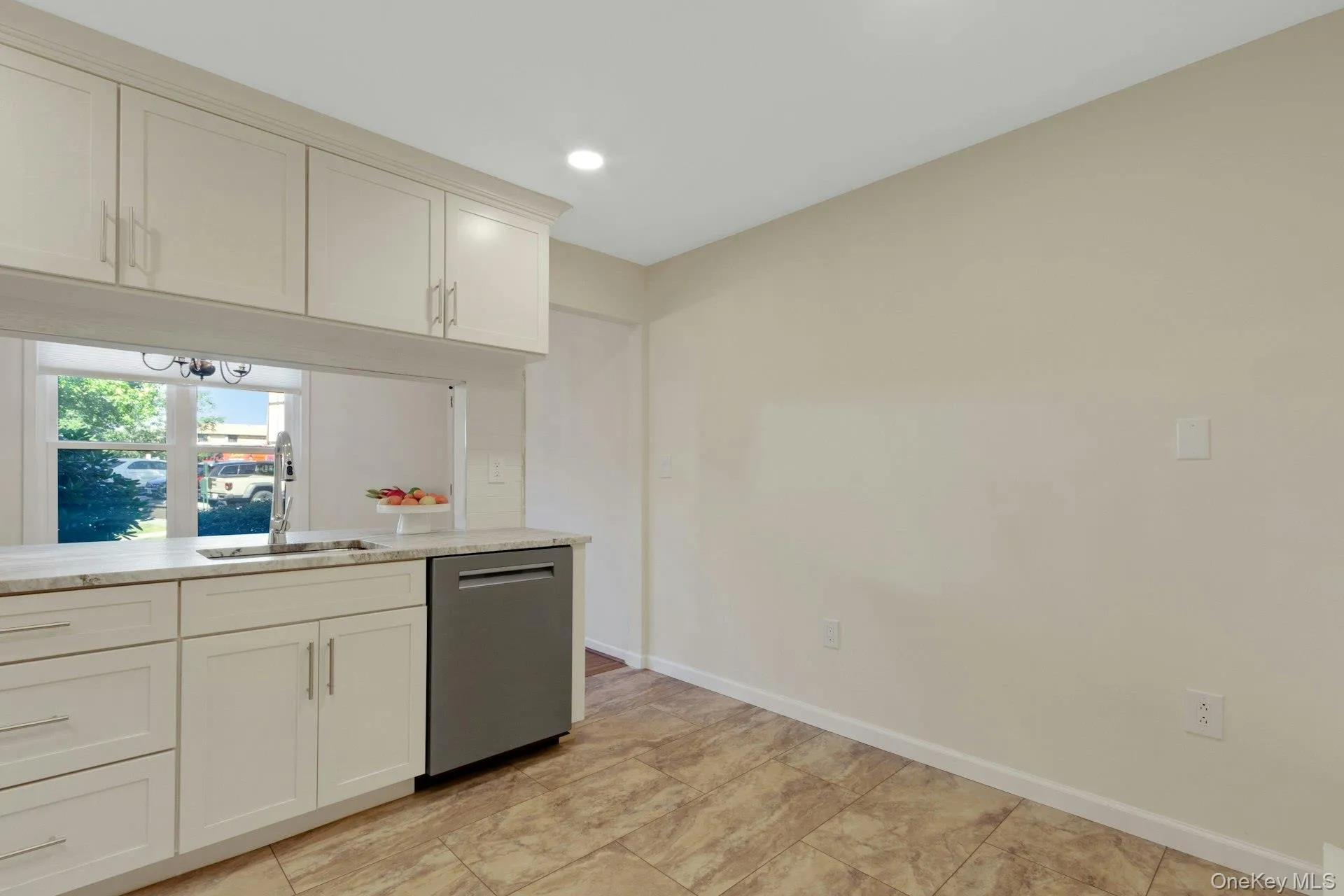 342 Sierra Vista Lane, Clarkstown, NY, 1 Bedroom Bedrooms, 2 Rooms Rooms,1 BathroomBathrooms,Residential,For Rent,Sierra Vista,0,1008238 342 Sierra Vista Lane, Clarkstown, NY, 1 Bedroom Bedrooms, 2 Rooms Rooms,1 BathroomBathrooms,Residential,For Rent,Sierra Vista,0,1008238