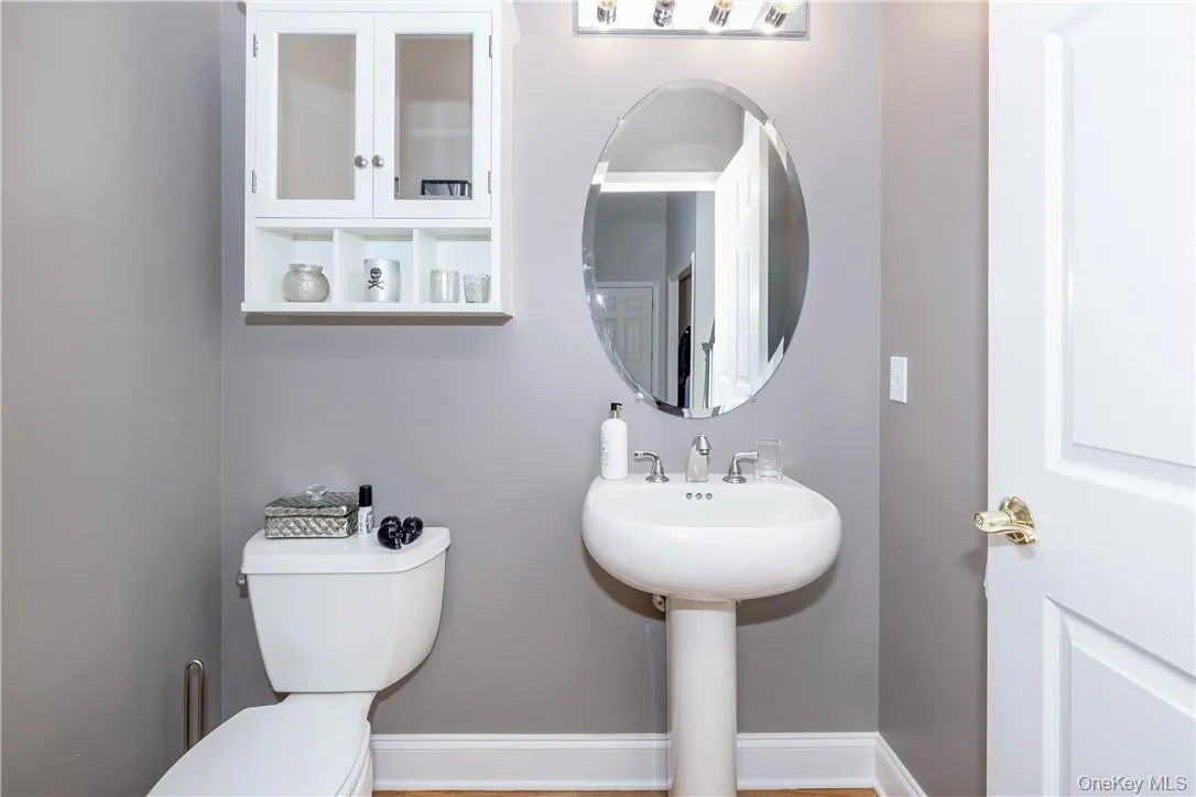 Powder room Powder room