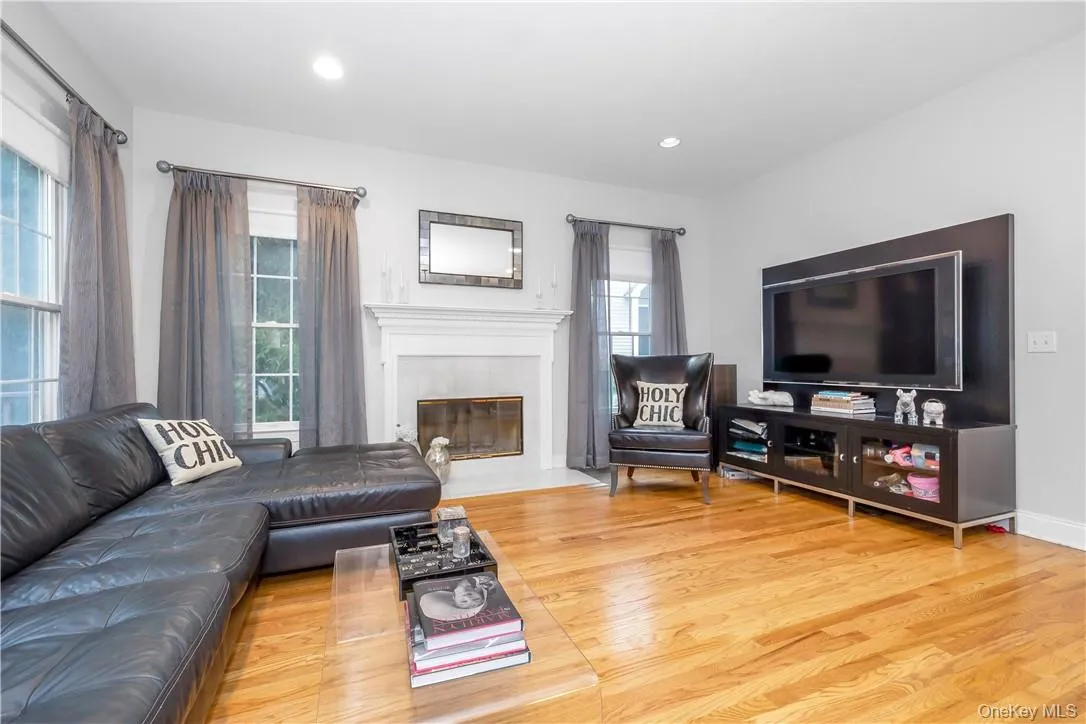 7 Hopkins Lane, North Castle, NY, 3 Bedrooms Bedrooms, 9 Rooms Rooms,3 BathroomsBathrooms,Residential Lease,For Rent,Hopkins,0,1008240 7 Hopkins Lane, North Castle, NY, 3 Bedrooms Bedrooms, 9 Rooms Rooms,3 BathroomsBathrooms,Residential Lease,For Rent,Hopkins,0,1008240