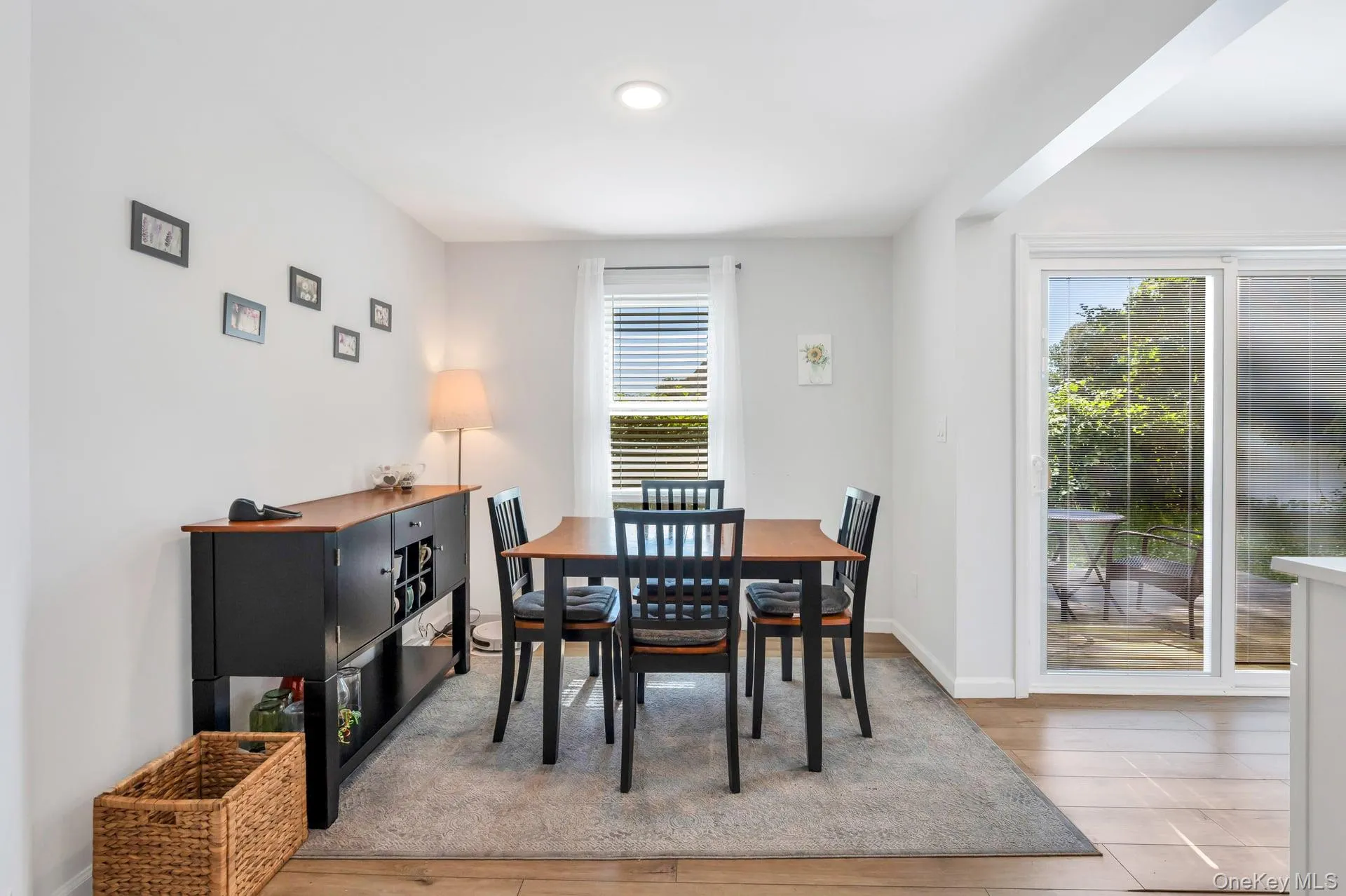 5 Hawkins Avenue, Smithtown, NY, 3 Bedrooms Bedrooms, 6 Rooms Rooms,2 BathroomsBathrooms,Residential,For Rent,Hawkins,0,1008241 5 Hawkins Avenue, Smithtown, NY, 3 Bedrooms Bedrooms, 6 Rooms Rooms,2 BathroomsBathrooms,Residential,For Rent,Hawkins,0,1008241