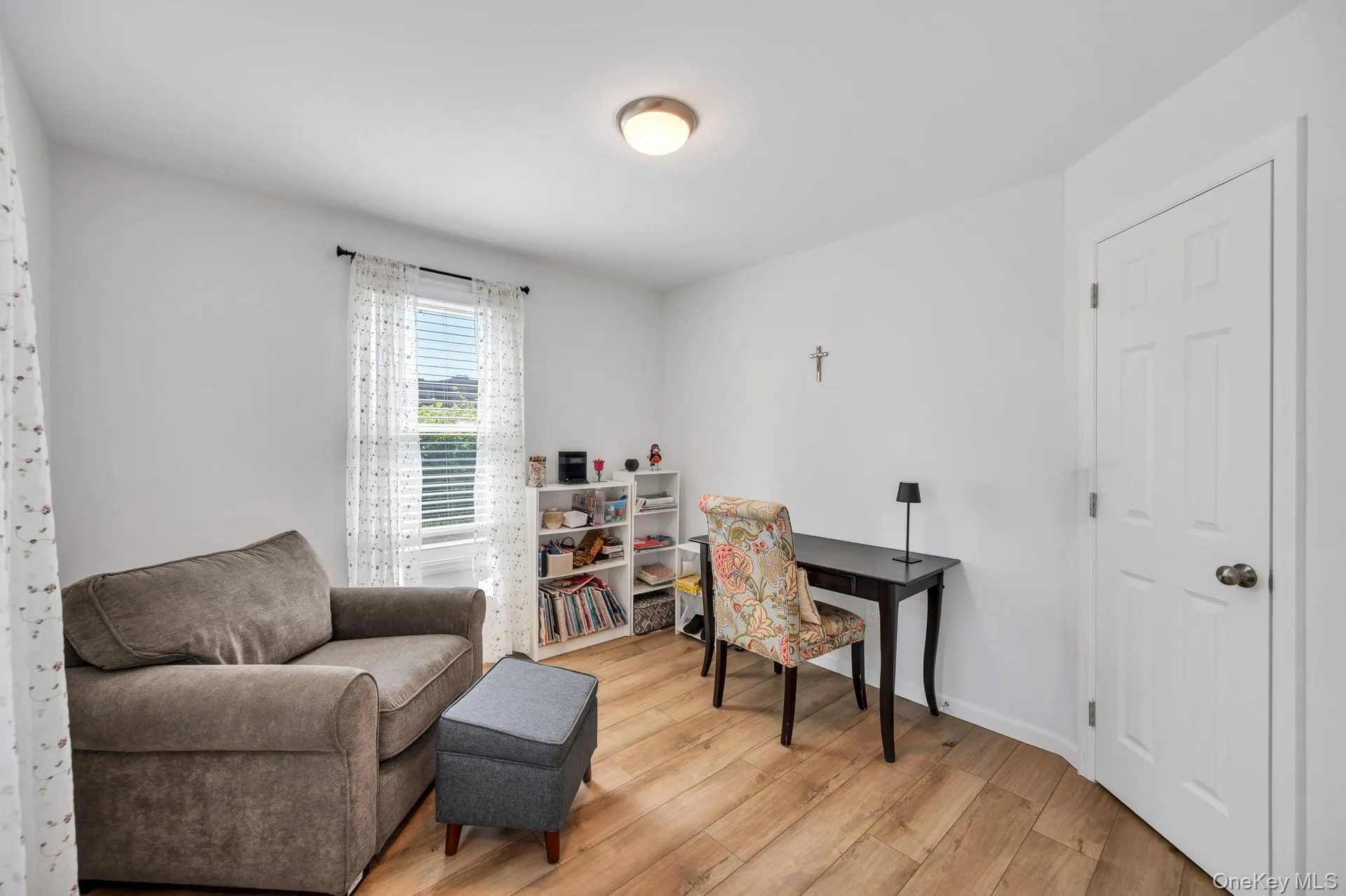 5 Hawkins Avenue, Smithtown, NY, 3 Bedrooms Bedrooms, 6 Rooms Rooms,2 BathroomsBathrooms,Residential,For Rent,Hawkins,0,1008241 5 Hawkins Avenue, Smithtown, NY, 3 Bedrooms Bedrooms, 6 Rooms Rooms,2 BathroomsBathrooms,Residential,For Rent,Hawkins,0,1008241