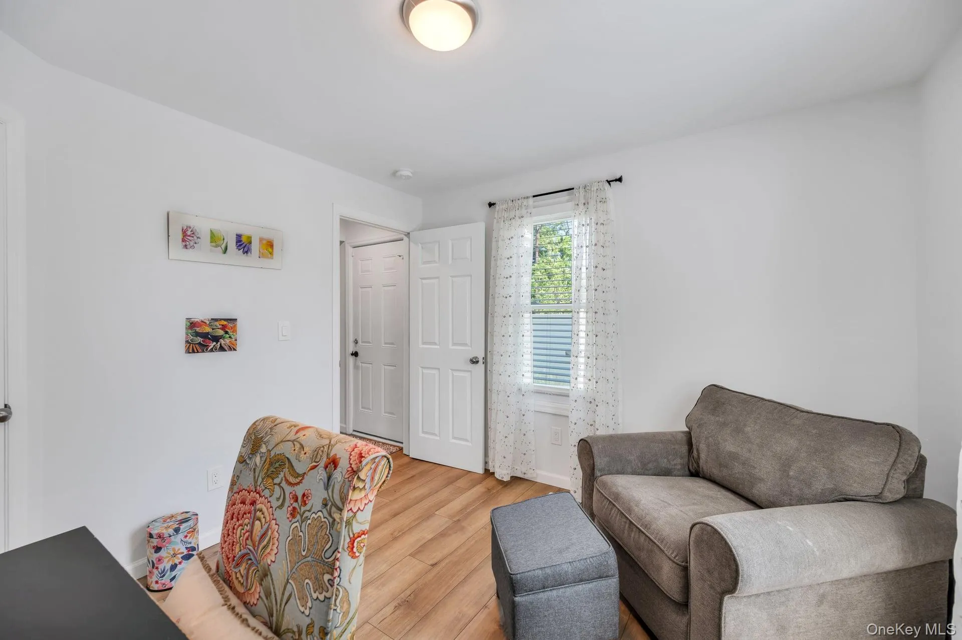 5 Hawkins Avenue, Smithtown, NY, 3 Bedrooms Bedrooms, 6 Rooms Rooms,2 BathroomsBathrooms,Residential,For Rent,Hawkins,0,1008241 5 Hawkins Avenue, Smithtown, NY, 3 Bedrooms Bedrooms, 6 Rooms Rooms,2 BathroomsBathrooms,Residential,For Rent,Hawkins,0,1008241