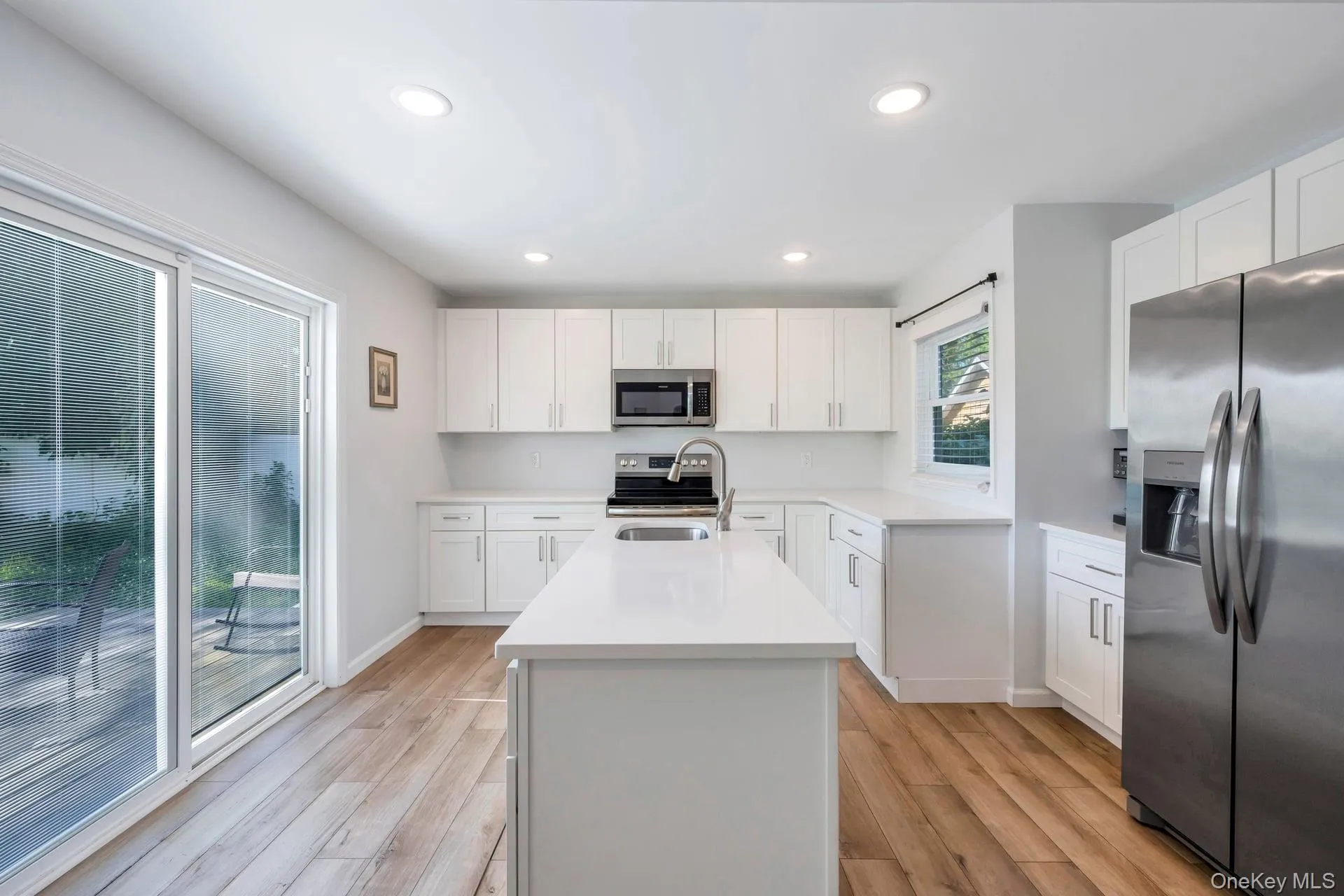 5 Hawkins Avenue, Smithtown, NY, 3 Bedrooms Bedrooms, 6 Rooms Rooms,2 BathroomsBathrooms,Residential,For Rent,Hawkins,0,1008241 5 Hawkins Avenue, Smithtown, NY, 3 Bedrooms Bedrooms, 6 Rooms Rooms,2 BathroomsBathrooms,Residential,For Rent,Hawkins,0,1008241