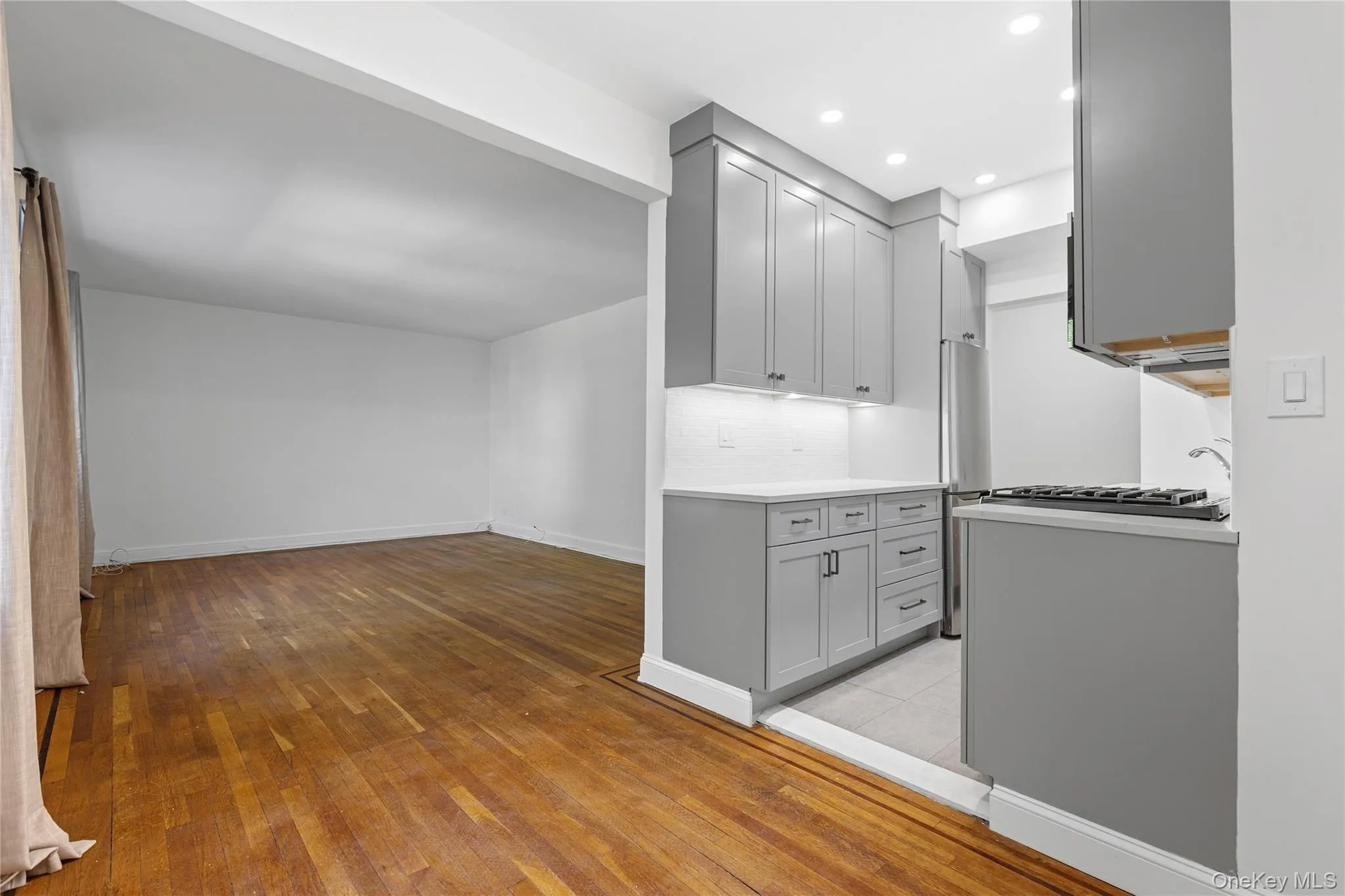 824 Palmer Road, Yonkers, NY, 1 Bedroom Bedrooms, 4 Rooms Rooms,1 BathroomBathrooms,Residential,For Rent,Palmer,0,1008242 824 Palmer Road, Yonkers, NY, 1 Bedroom Bedrooms, 4 Rooms Rooms,1 BathroomBathrooms,Residential,For Rent,Palmer,0,1008242