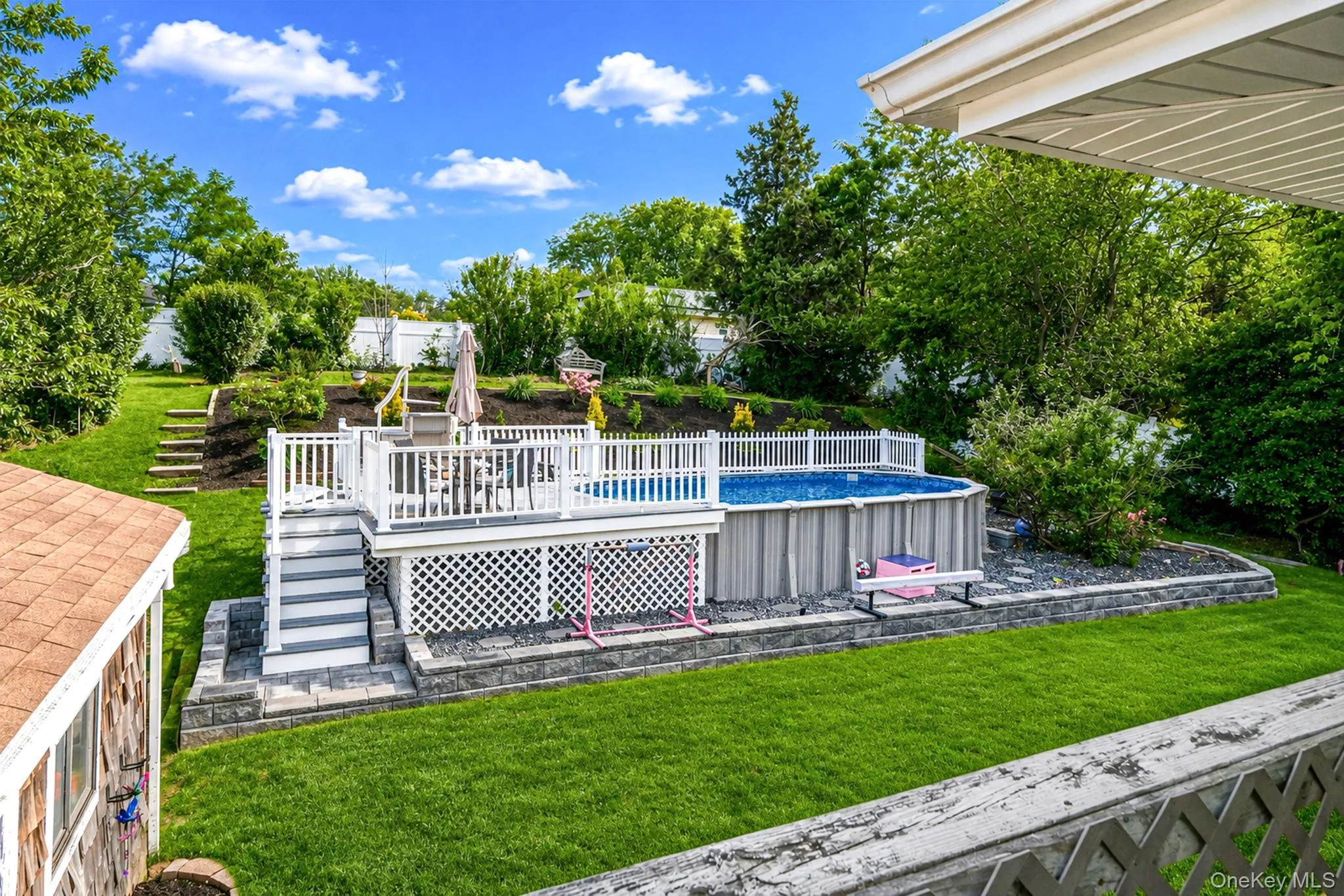 16 Lynx Lane, Brookhaven, NY, 3 Bedrooms Bedrooms, 6 Rooms Rooms,1 BathroomBathrooms,Residential,For Rent,Lynx,0,1008243 16 Lynx Lane, Brookhaven, NY, 3 Bedrooms Bedrooms, 6 Rooms Rooms,1 BathroomBathrooms,Residential,For Rent,Lynx,0,1008243