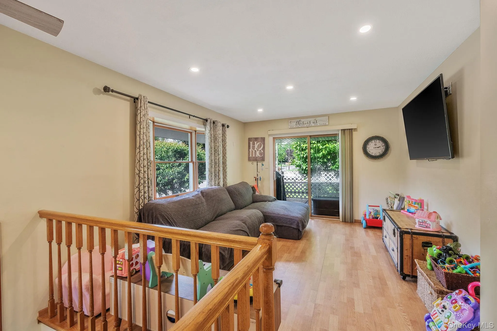 16 Lynx Lane, Brookhaven, NY, 3 Bedrooms Bedrooms, 6 Rooms Rooms,1 BathroomBathrooms,Residential,For Rent,Lynx,0,1008243 16 Lynx Lane, Brookhaven, NY, 3 Bedrooms Bedrooms, 6 Rooms Rooms,1 BathroomBathrooms,Residential,For Rent,Lynx,0,1008243