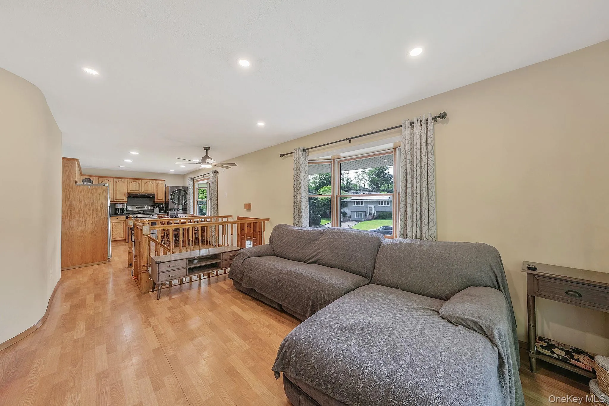 16 Lynx Lane, Brookhaven, NY, 3 Bedrooms Bedrooms, 6 Rooms Rooms,1 BathroomBathrooms,Residential,For Rent,Lynx,0,1008243 16 Lynx Lane, Brookhaven, NY, 3 Bedrooms Bedrooms, 6 Rooms Rooms,1 BathroomBathrooms,Residential,For Rent,Lynx,0,1008243